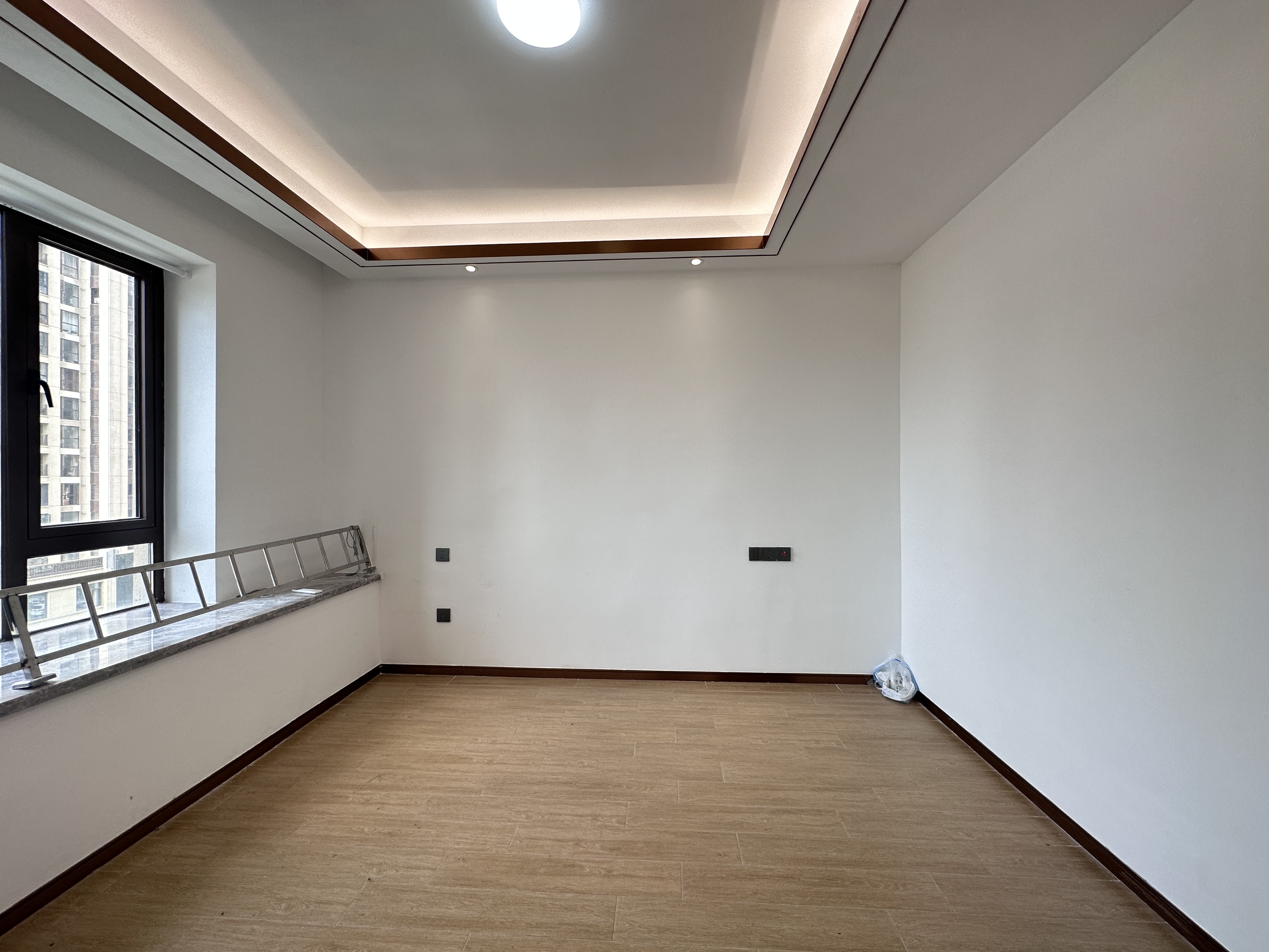 海航豪庭南苑  3室2厅1卫    4500.0元/月 海航豪庭南苑  3室2厅1卫    4500.0元/月室内图