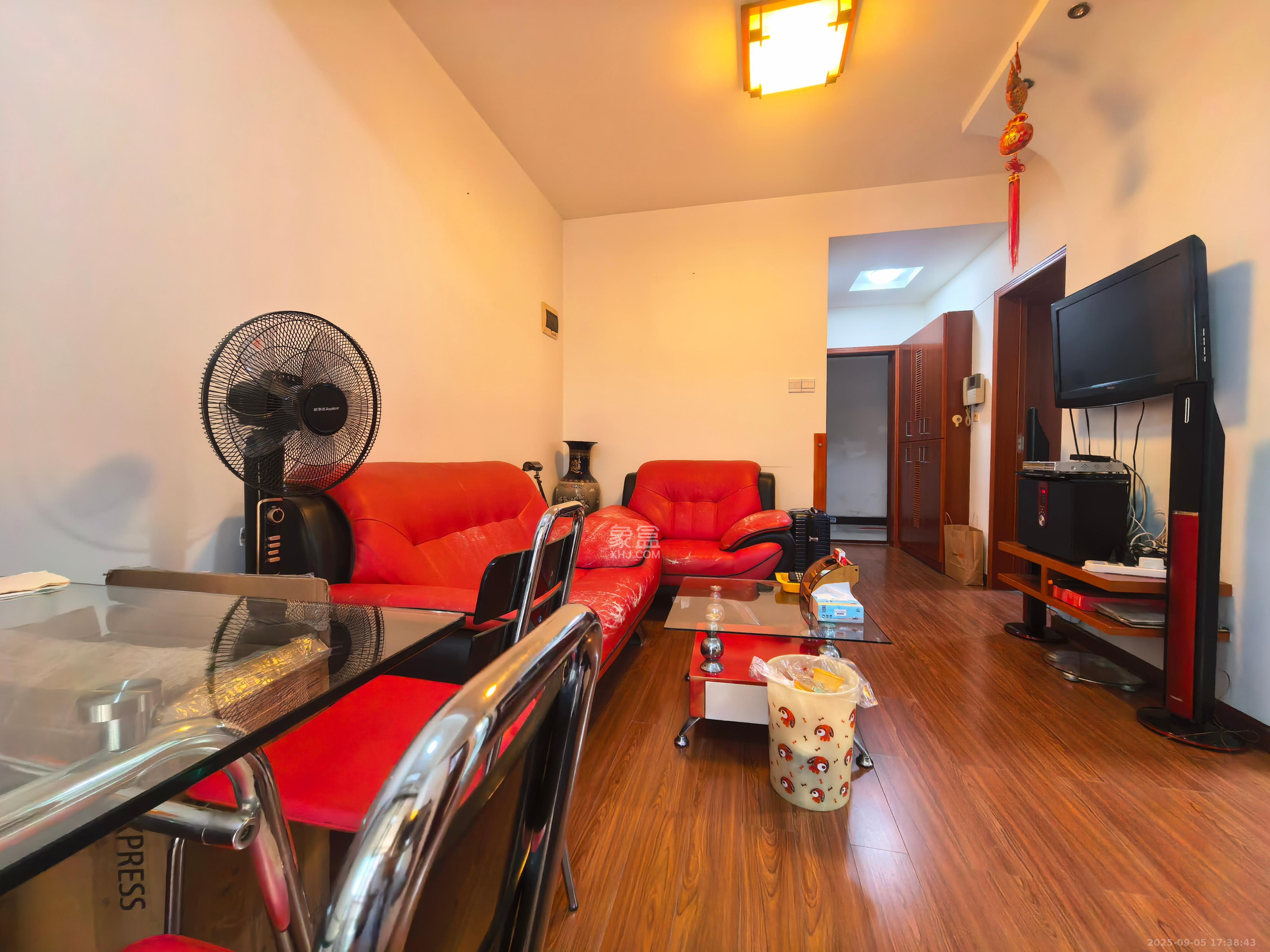 东上一品  2室1厅1卫    2600.0元/月 东上一品  2室1厅1卫    2600.0元/月室内图