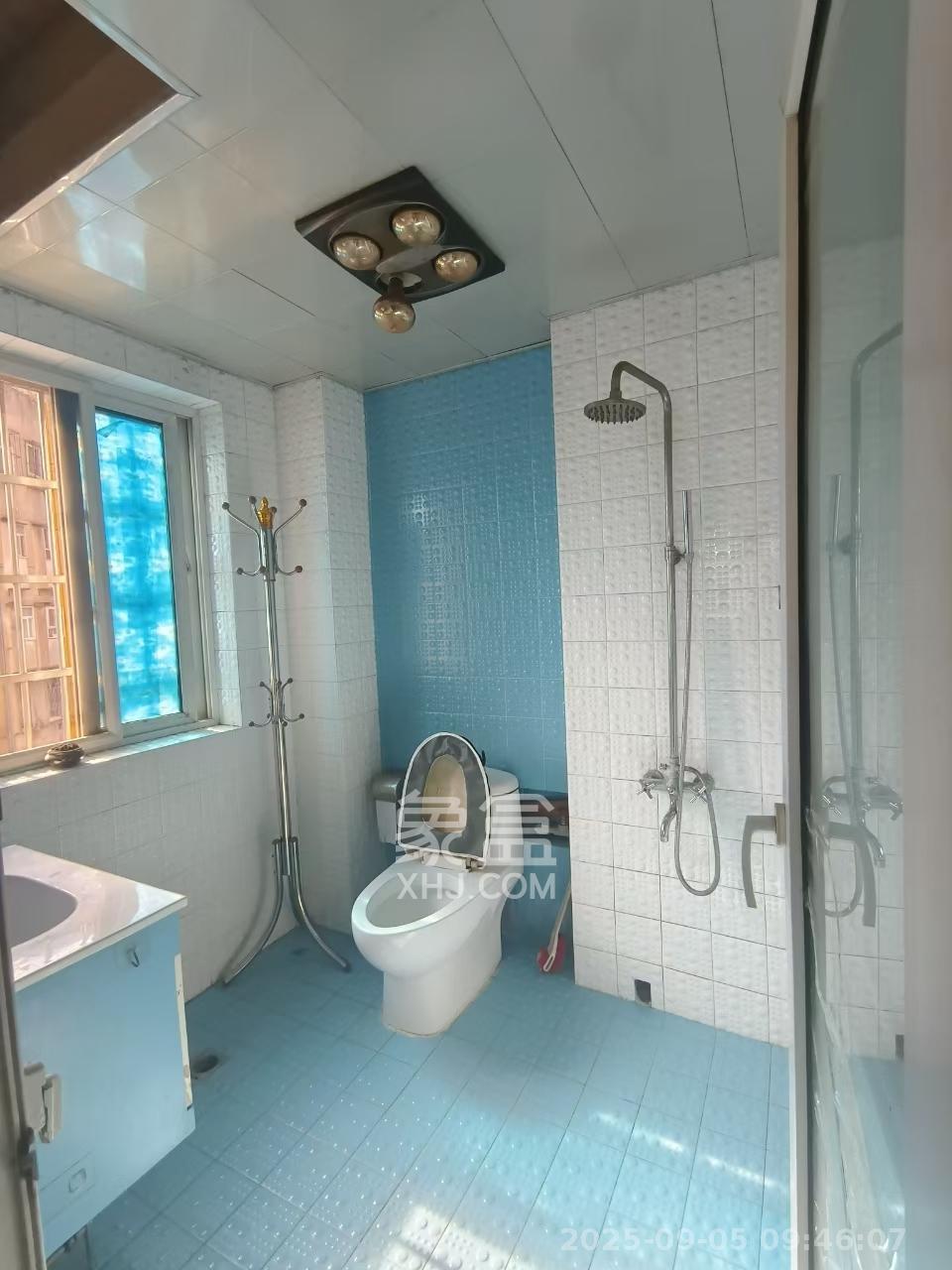 鑫兴佳园 3室2厅2卫 2300.0元/月 鑫兴佳园 3室2厅2卫 2300.0元/月室内图