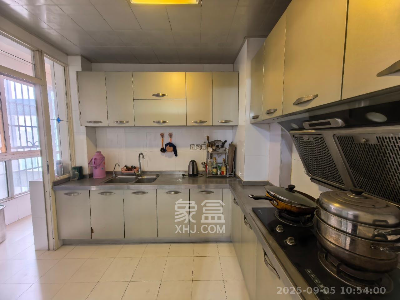 星沙教师公寓  3室2厅2卫   1850.00元/月室内图