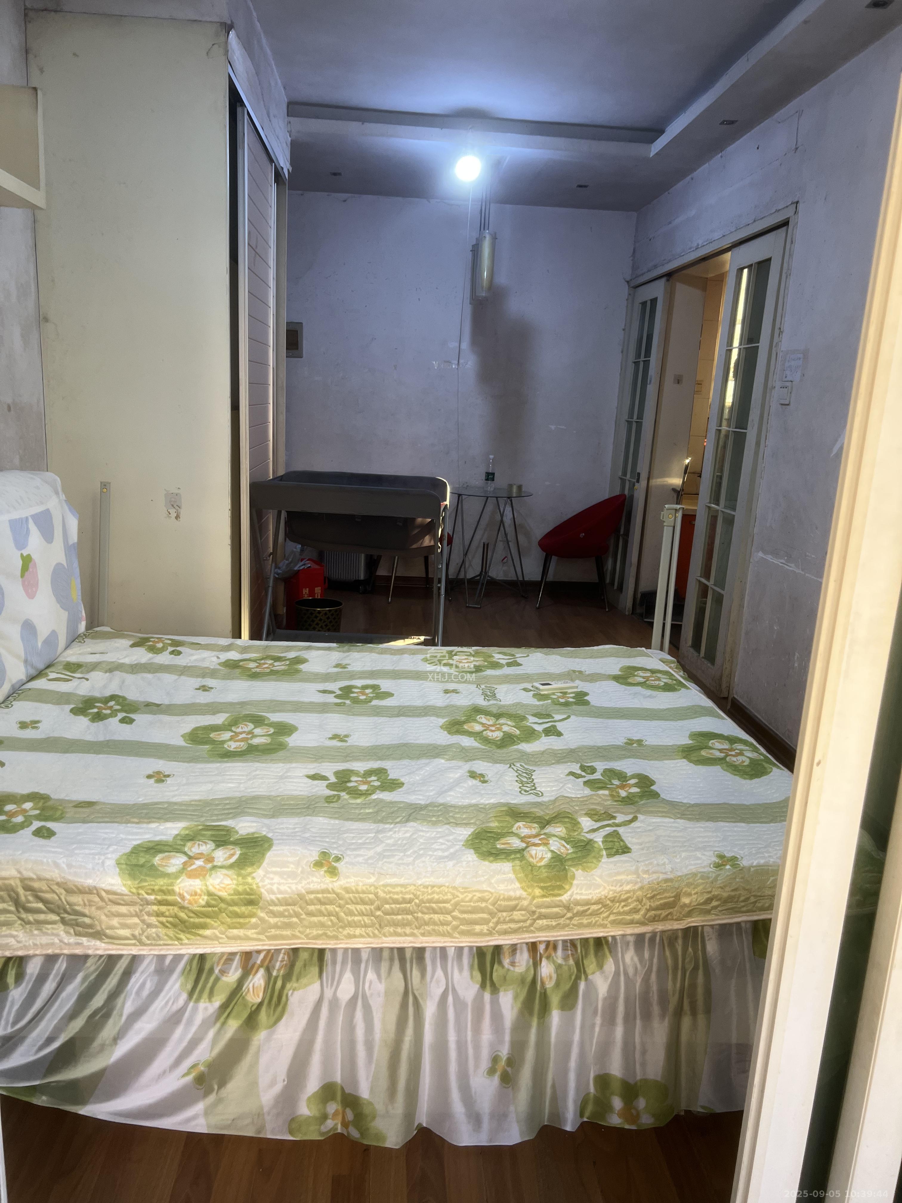 御景龙城 1室1厅1卫 900.0元/月 御景龙城 1室1厅1卫 900.0元/月室内图