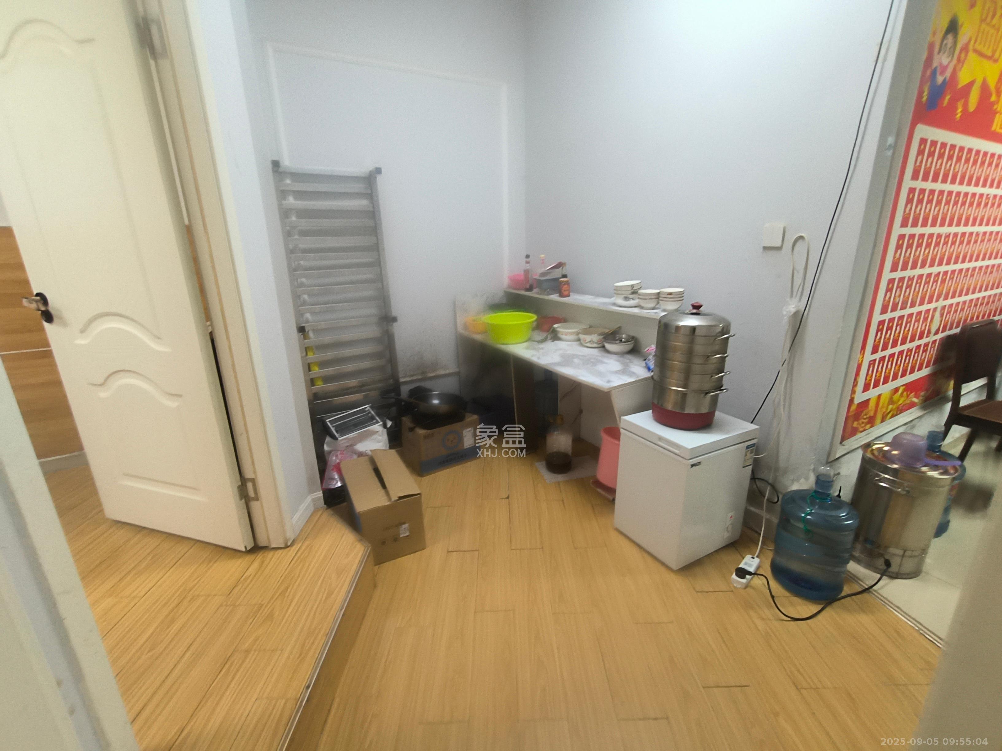 长沙玫瑰园   150.0㎡     4500.00元/月室内图