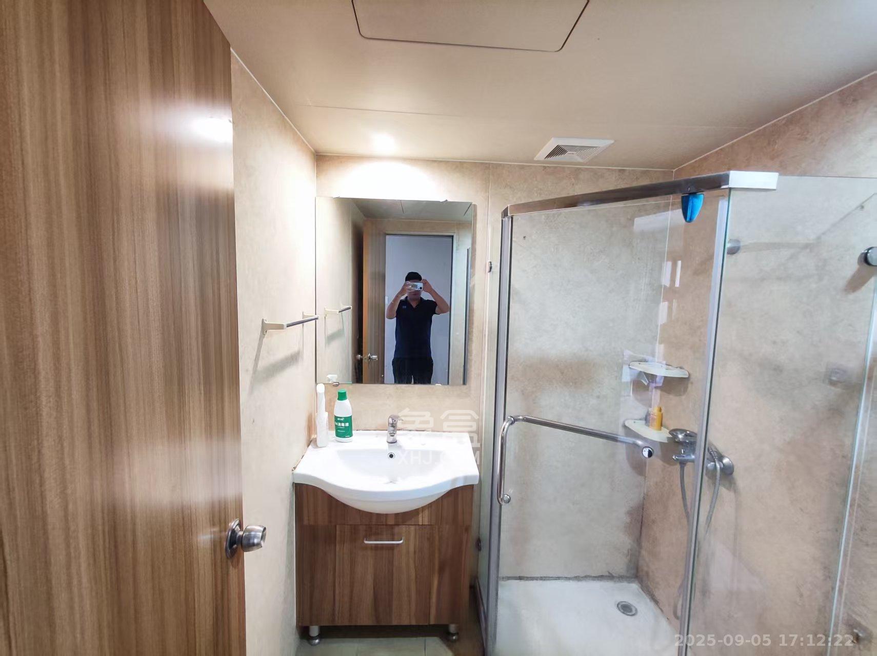 麓谷小镇  3室2厅2卫    2700.0元/月 麓谷小镇  3室2厅2卫    2700.0元/月室内图