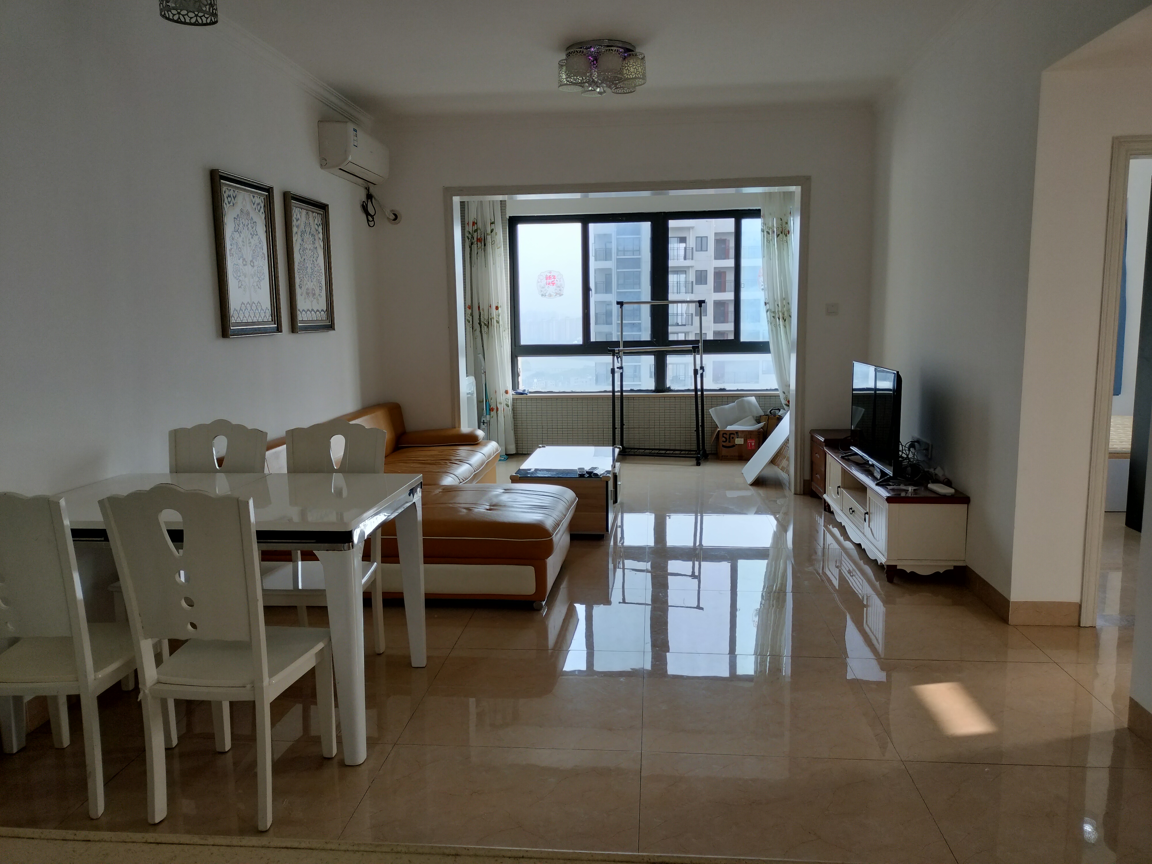 盛达景都三期  2室1厅1卫    3500.0元/月 盛达景都三期  2室1厅1卫    3500.0元/月室内图