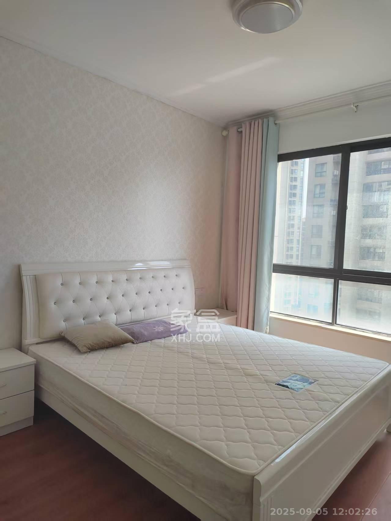 金科世界城 3室2厅2卫 2200.0元/月 金科世界城 3室2厅2卫 2200.0元/月室内图