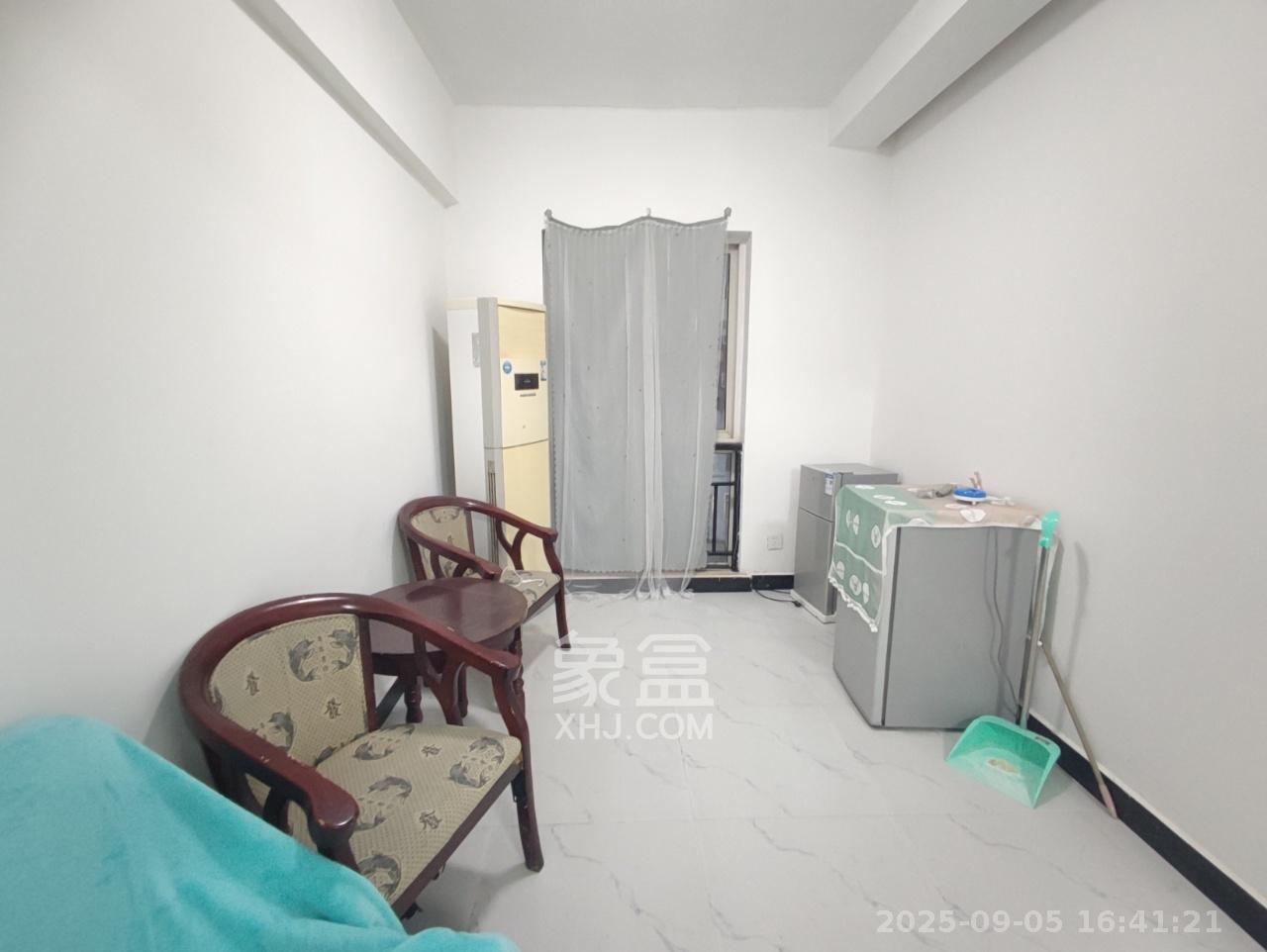 谋房博客(博客天街)  1室1厅1卫    1500.0元/月室内图