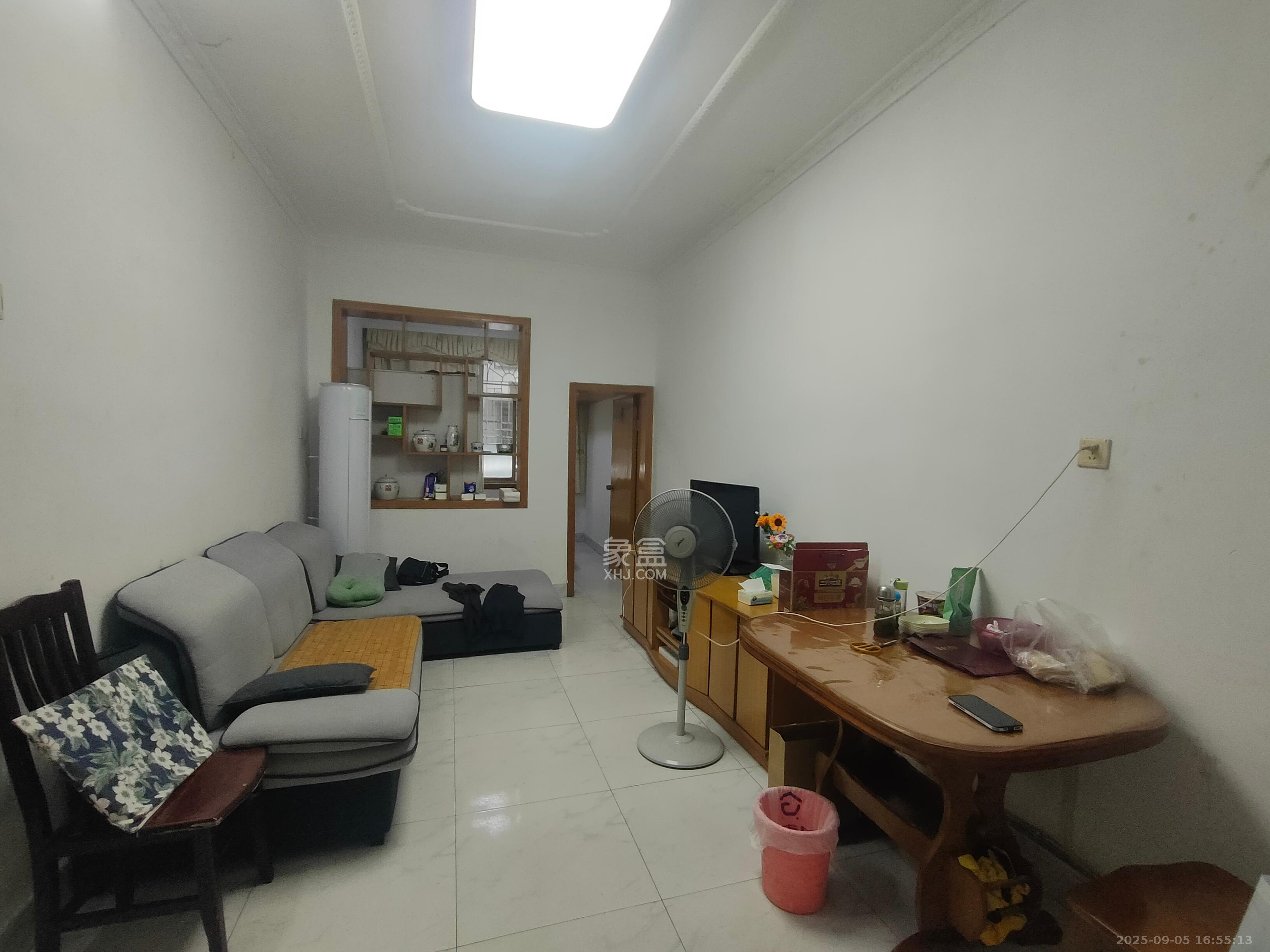 湘农桥社区 3室1厅1卫 2200.0元/月 湘农桥社区 3室1厅1卫 2200.0元/月室内图