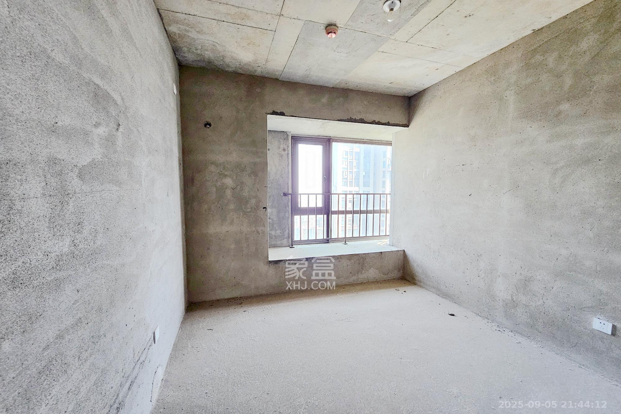 明昇壹城(明昇时代广场)二期 4室2厅2卫 175.0万 明昇壹城(明昇时代广场)二期 4室2厅2卫 175.0万卧室