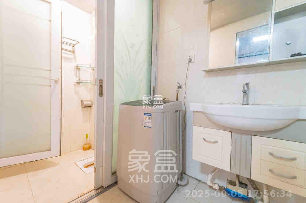 尚城  2室1厅1卫   1600.00元/月室内图