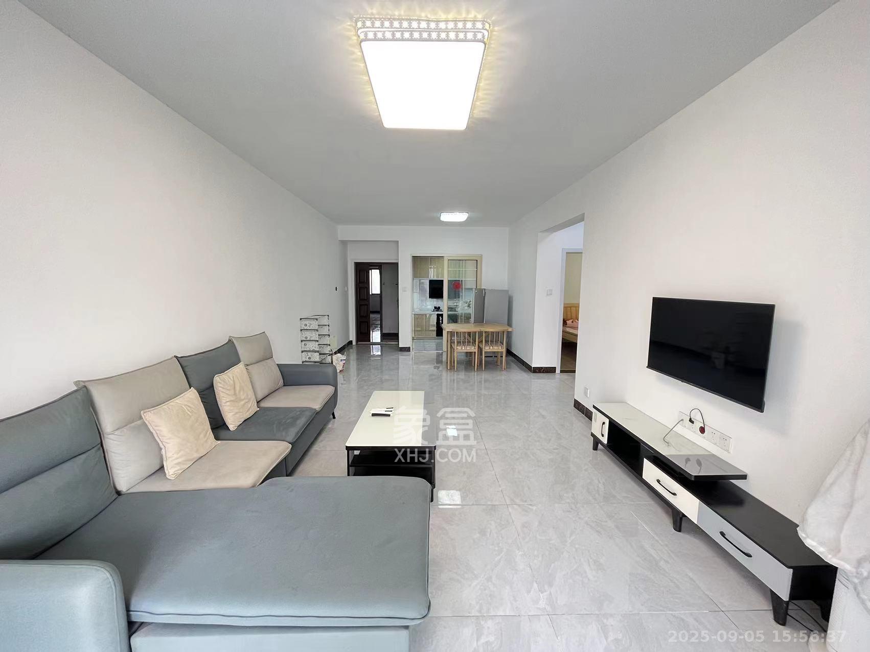 荣升家园(湘江熙岸) 2室2厅1卫 2400.0元/月 荣升家园(湘江熙岸) 2室2厅1卫 2400.0元/月室内图