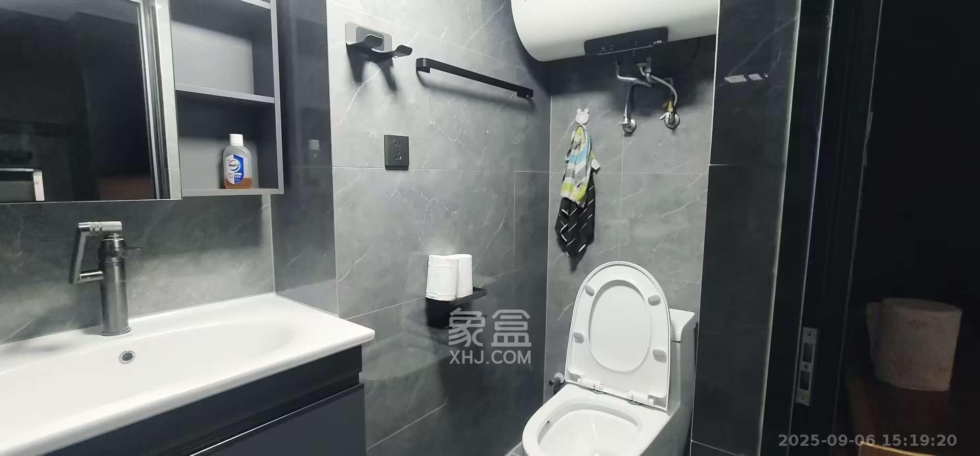 卓越江岸 1室1厅1卫 2500.0元/月 卓越江岸 1室1厅1卫 2500.0元/月室内图