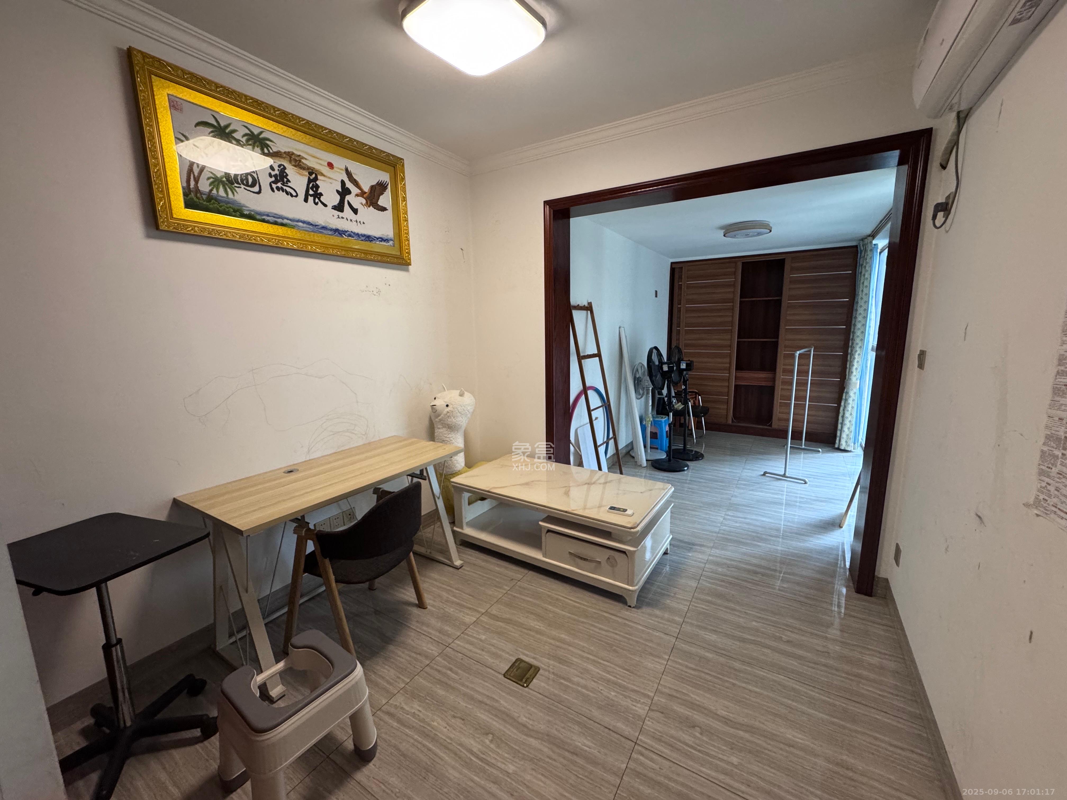 和泓梅溪四季  4室2厅2卫    3400.0元/月室内图