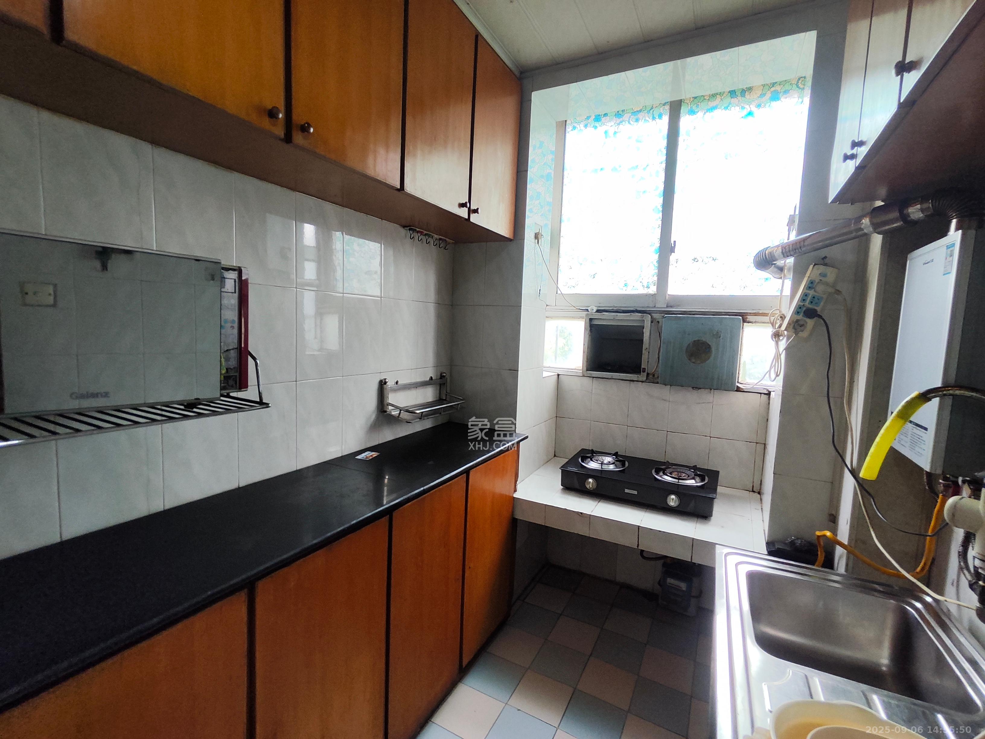 远通苑小区  2室2厅1卫    1300.0元/月室内图