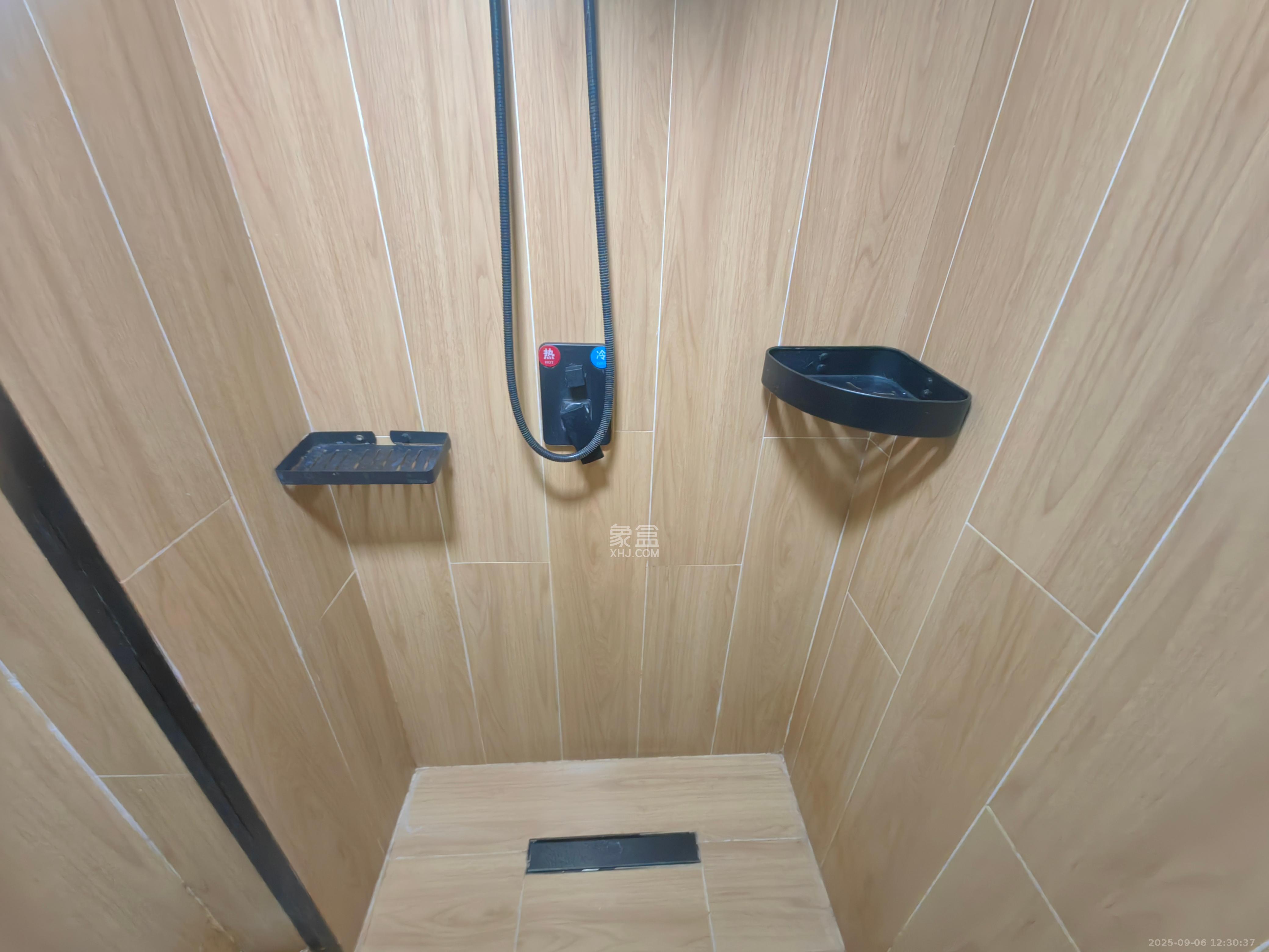 新青年公寓 1室1厅1卫 1800.0元/月 新青年公寓 1室1厅1卫 1800.0元/月室内图