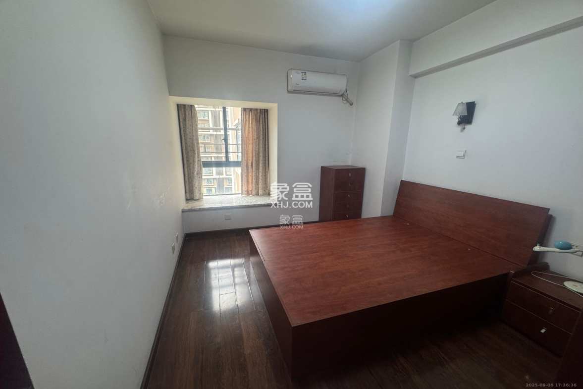 湘江北尚 3室2厅2卫 2500.0元/月 湘江北尚 3室2厅2卫 2500.0元/月室内图