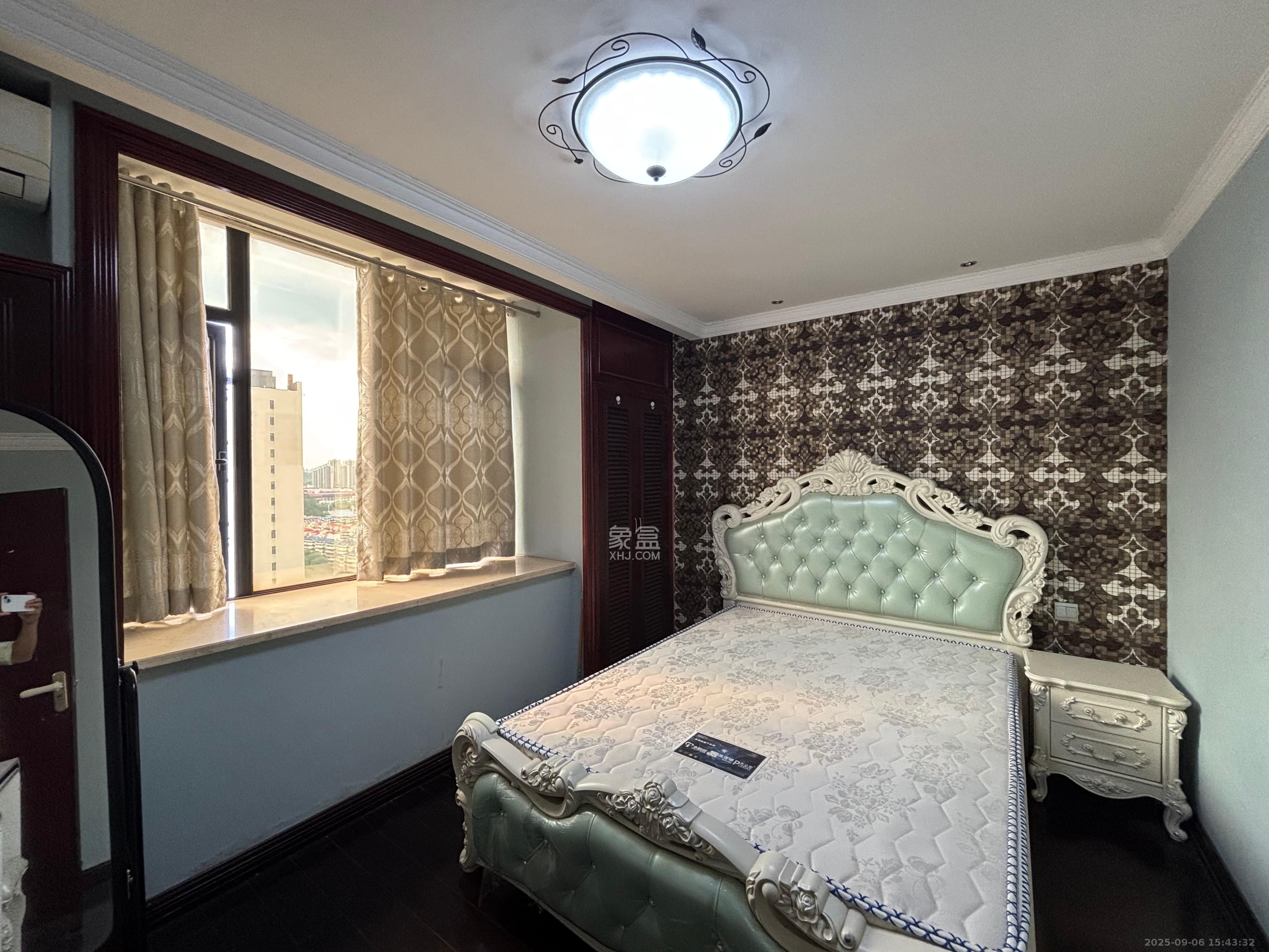 沁园春御院 1室1厅1卫 1800.0元/月 沁园春御院 1室1厅1卫 1800.0元/月室内图