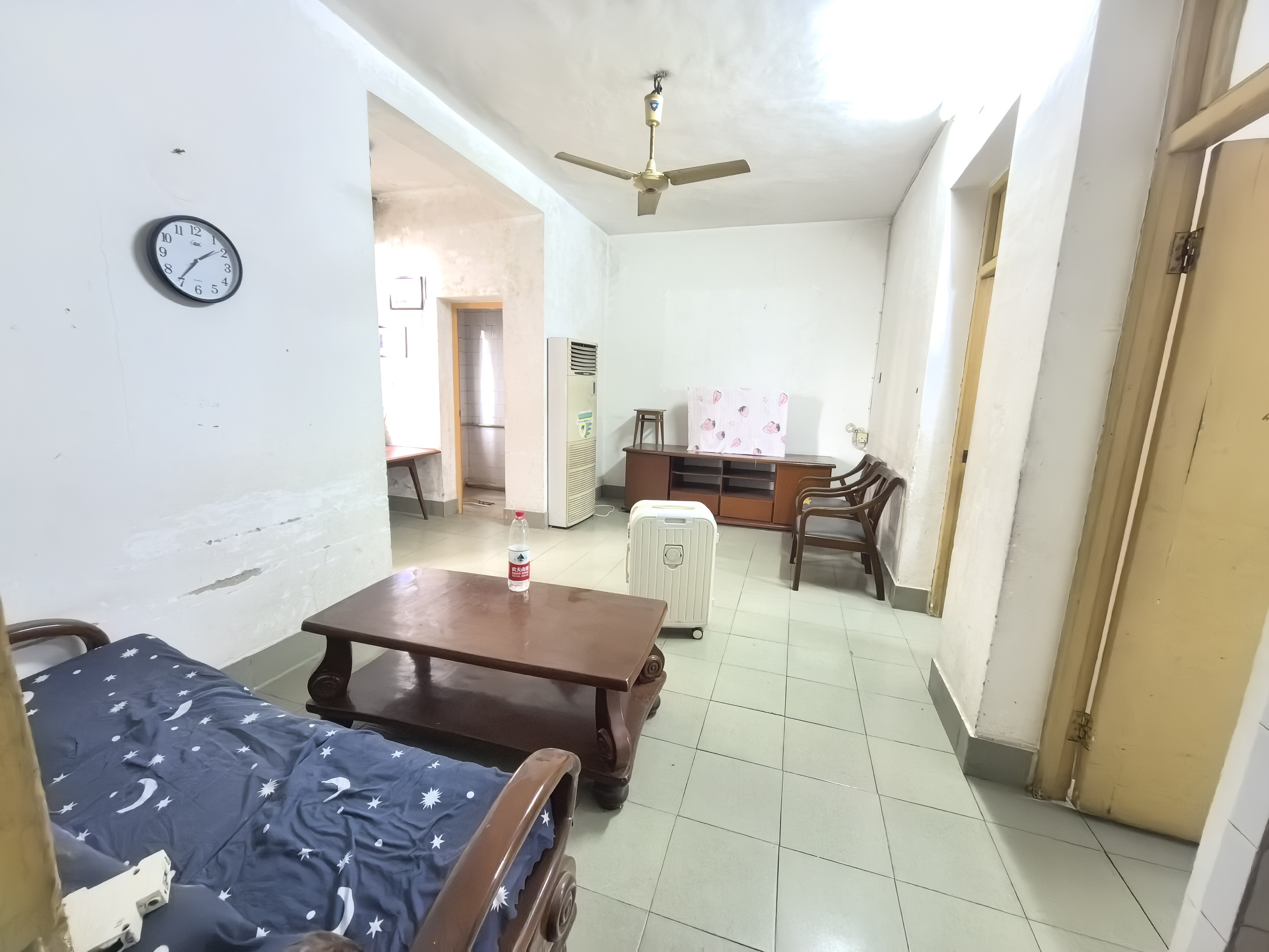 长沙理工大学黄土岭教职工住宅区 2室1厅1卫 1200.0元/月 长沙理工大学黄土岭教职工住宅区 2室1厅1卫 1200.0元/月户型图