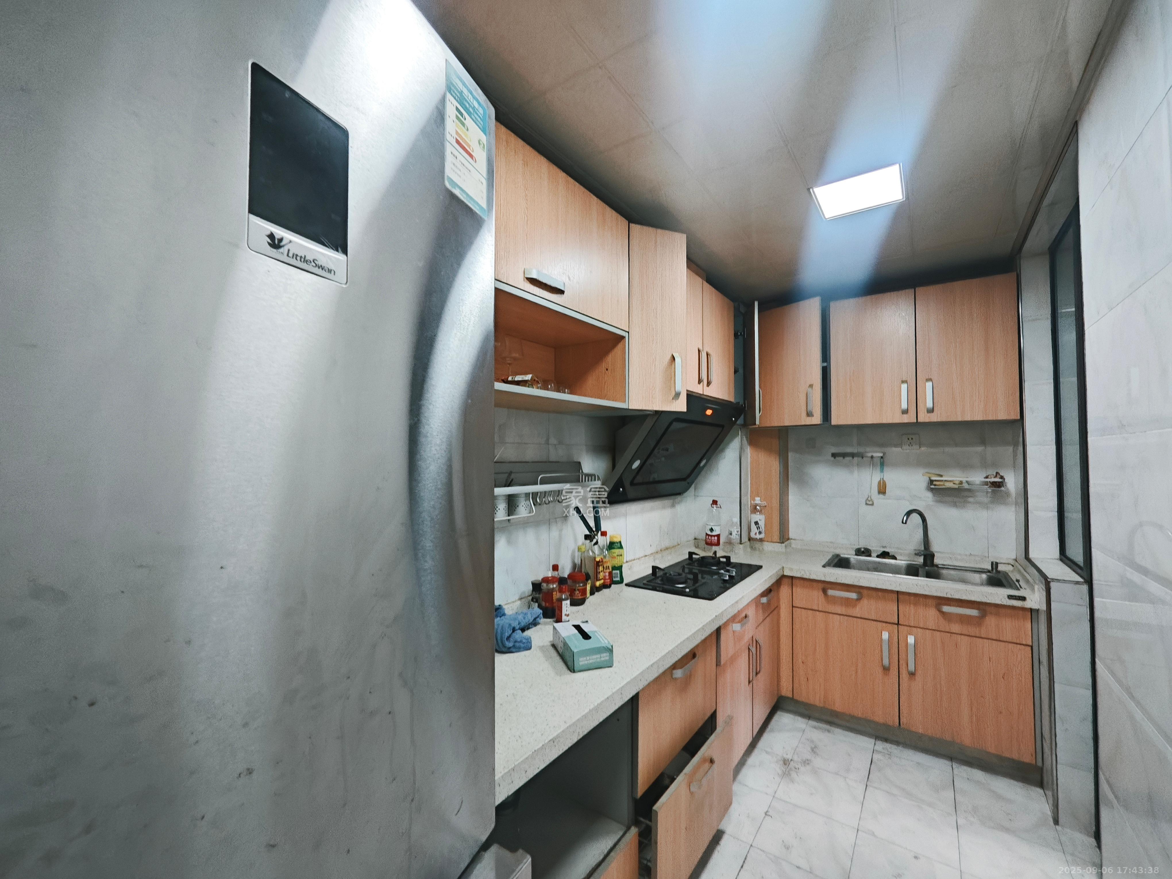 保利麓谷林语F区  3室2厅1卫    2600.0元/月室内图