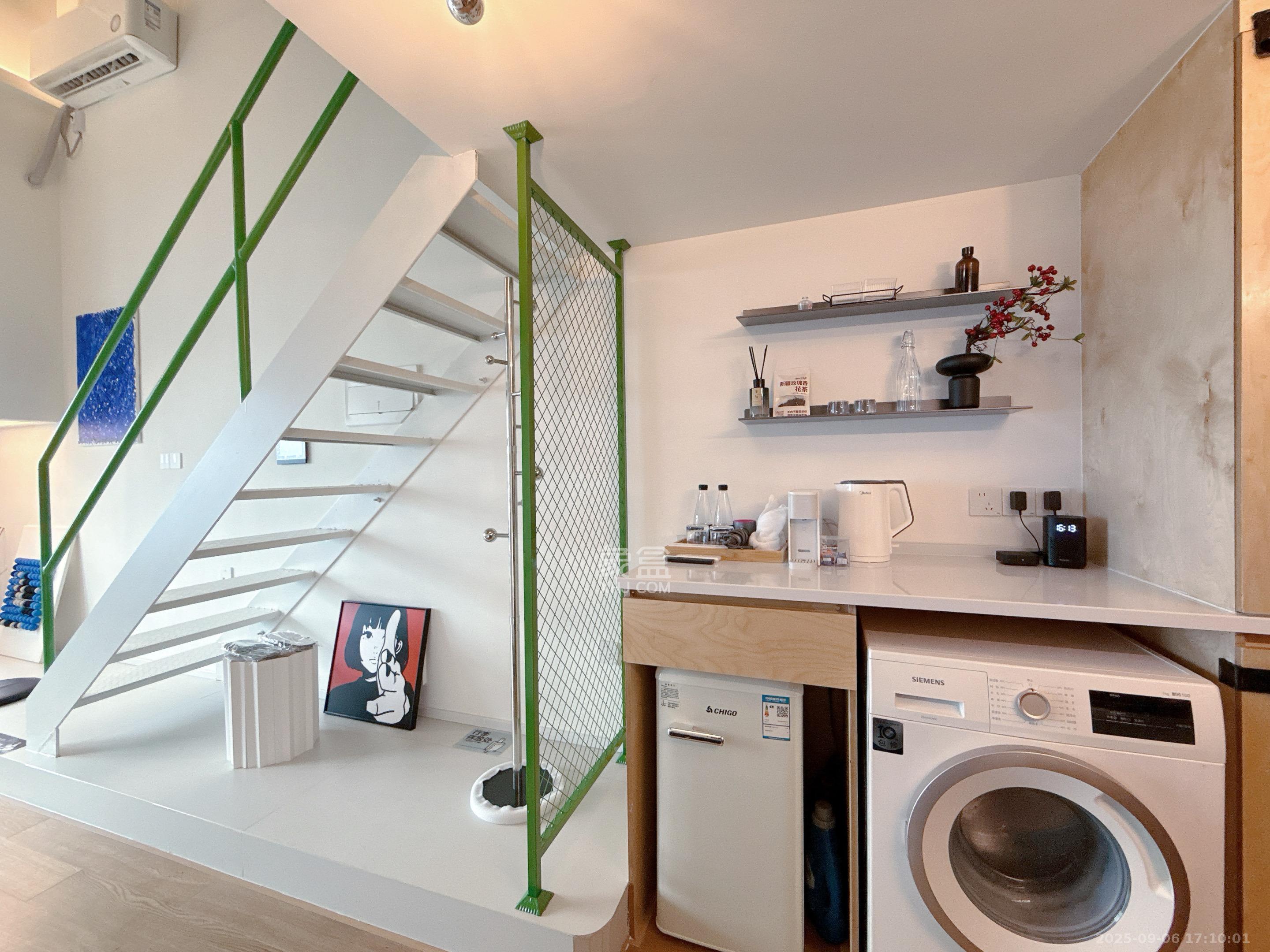 华润置地中心  2室1厅1卫    4000.0元/月 华润置地中心  2室1厅1卫    4000.0元/月室内图