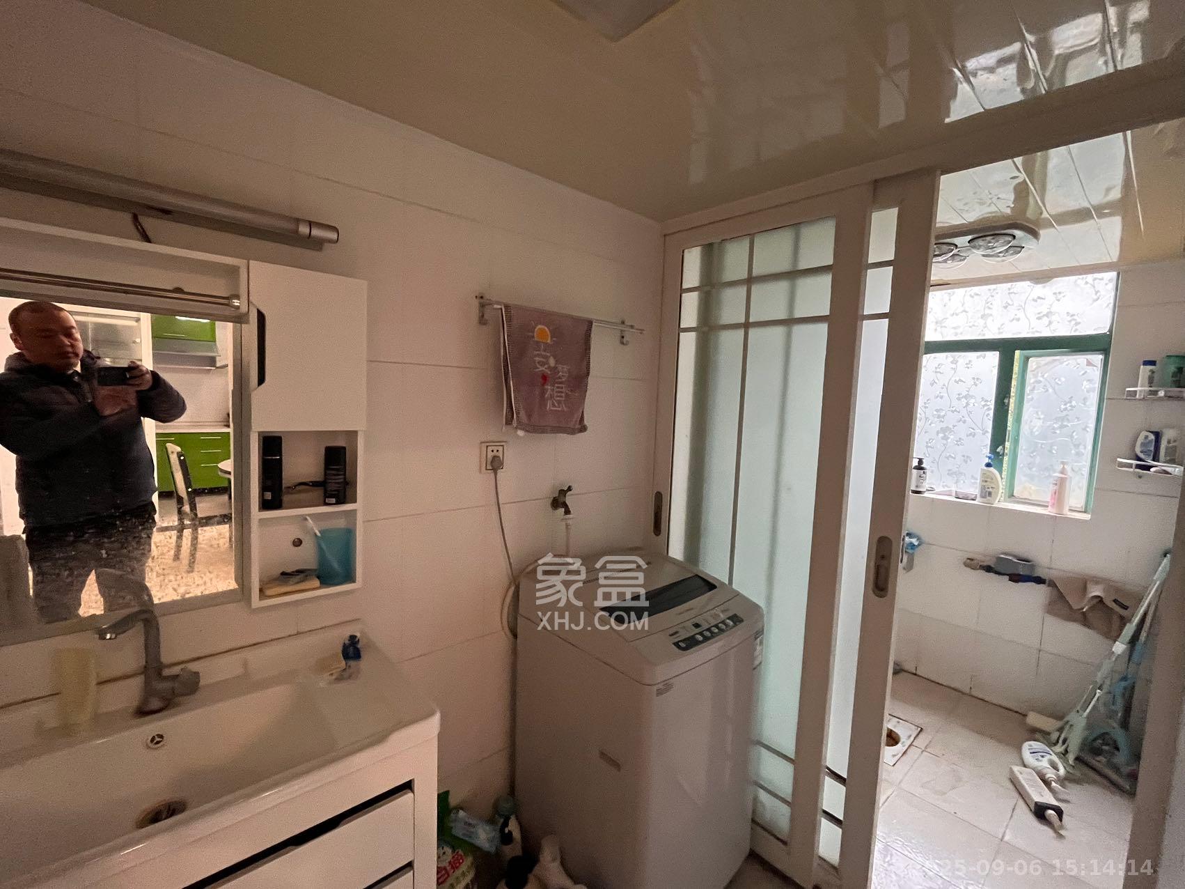 美林景园 4室2厅2卫 3000.00元/月 美林景园 4室2厅2卫 3000.00元/月室内图