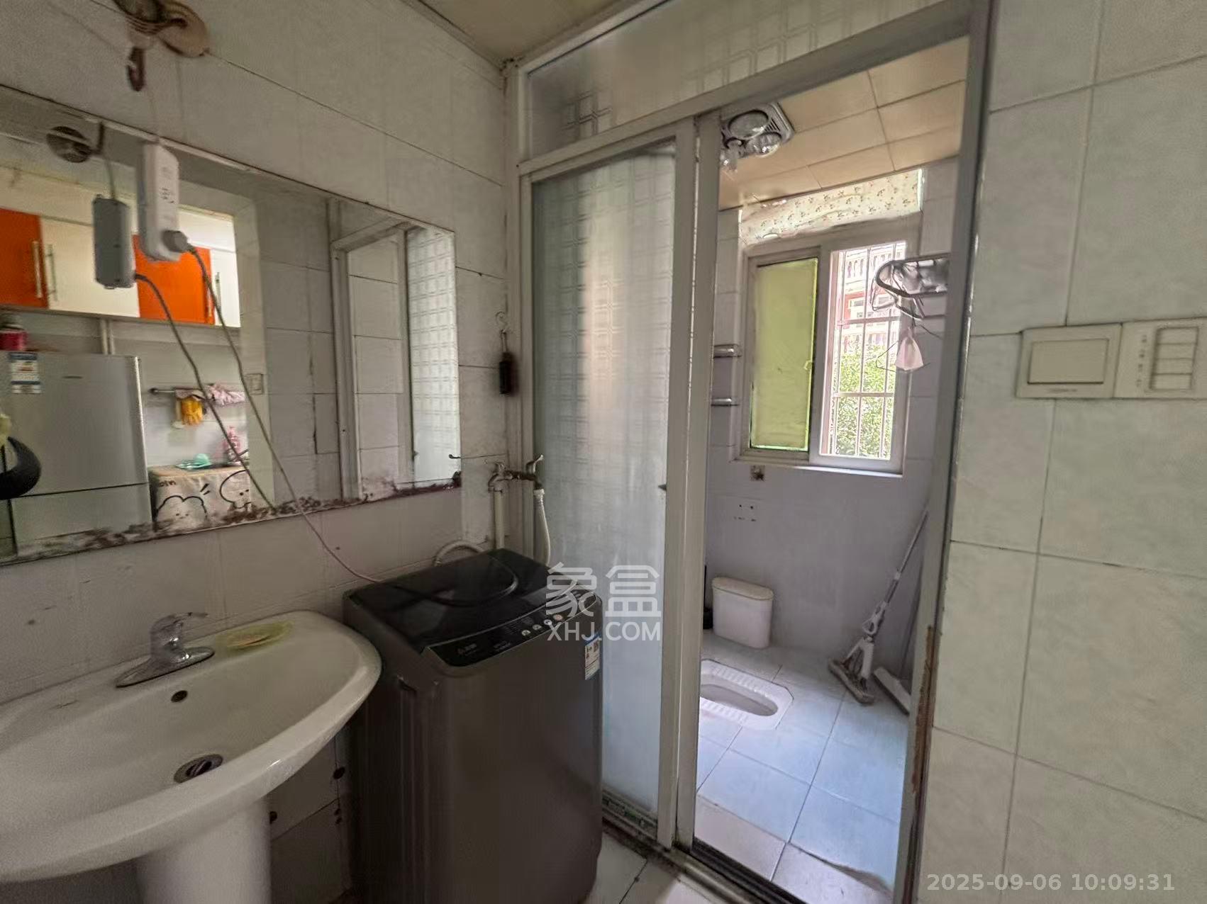 名都花园  2室2厅1卫    2100.0元/月 名都花园  2室2厅1卫    2100.0元/月室内图