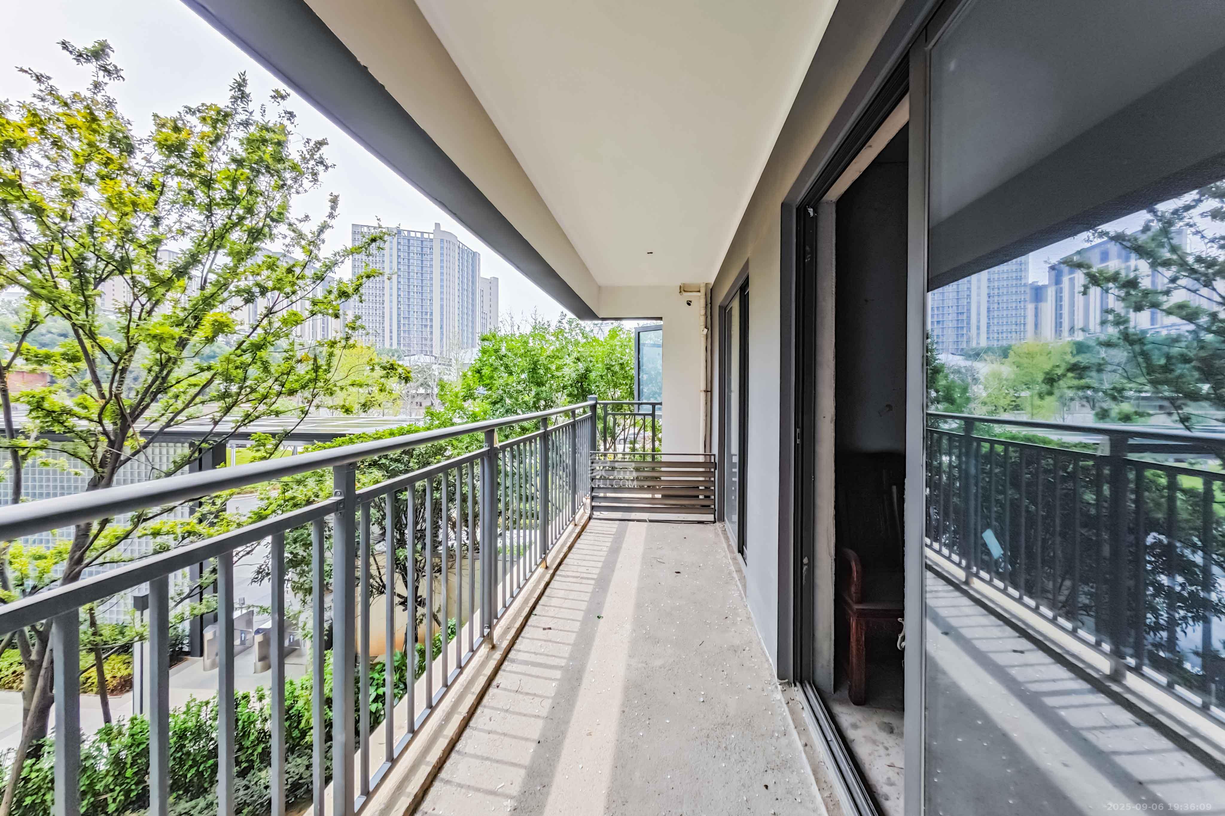 卓越伊景苑  3室2厅2卫    95.0万 卓越伊景苑  3室2厅2卫    95.0万其他