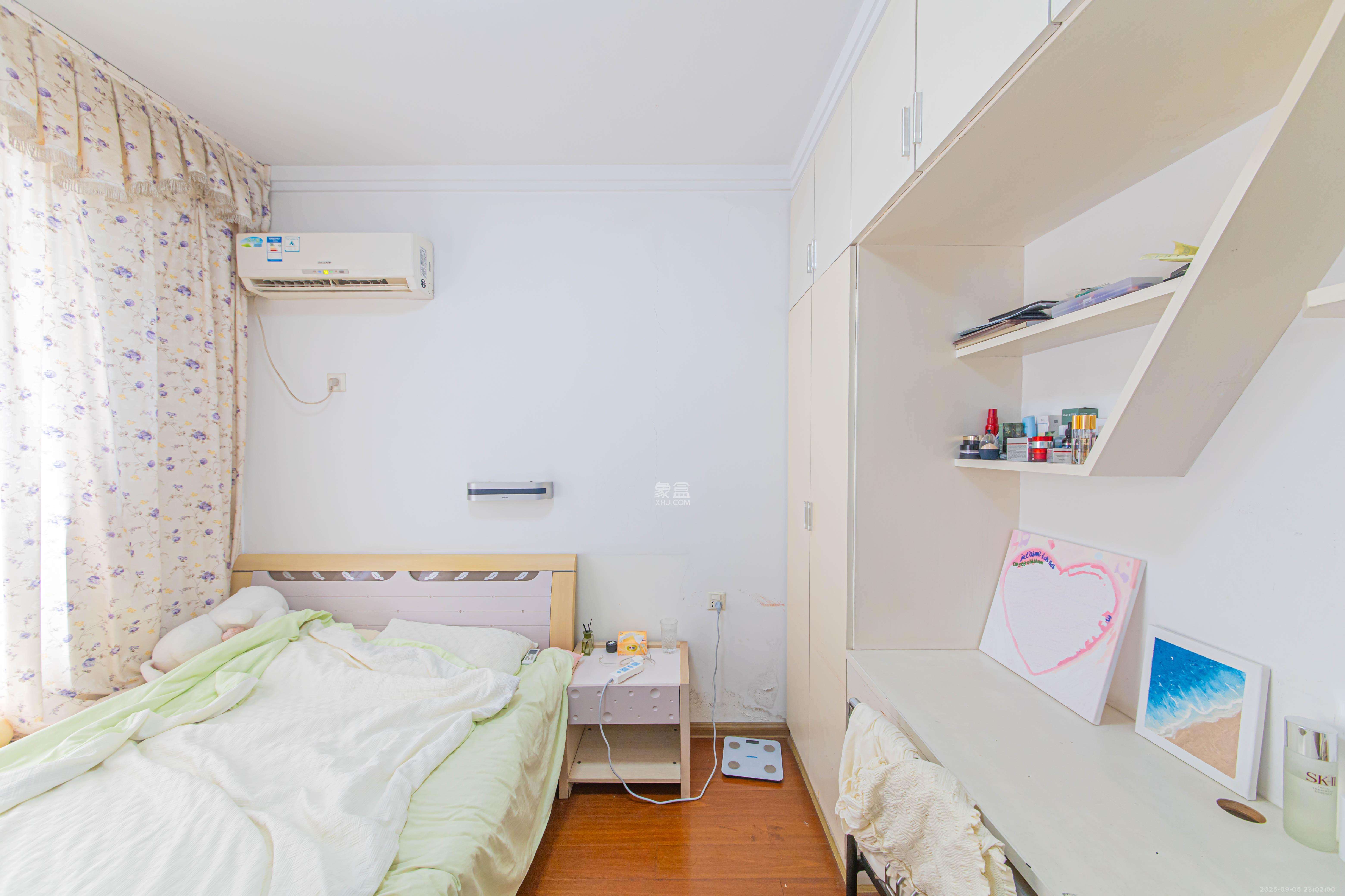 保利花园 2室1厅1卫 68.0万 保利花园 2室1厅1卫 68.0万卧室