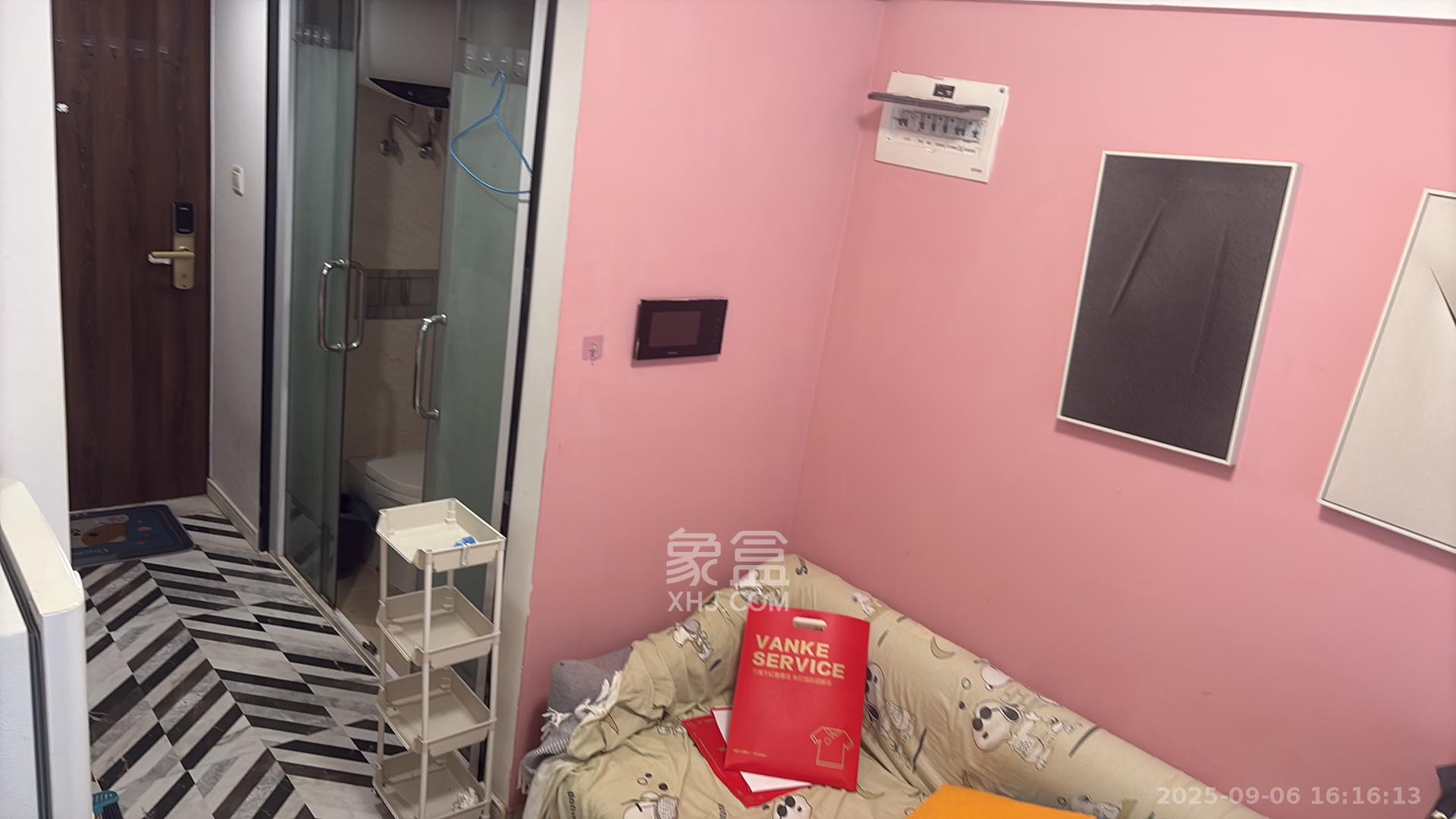 万科金域缇香  1室1厅1卫    1300.0元/月 万科金域缇香  1室1厅1卫    1300.0元/月室内图