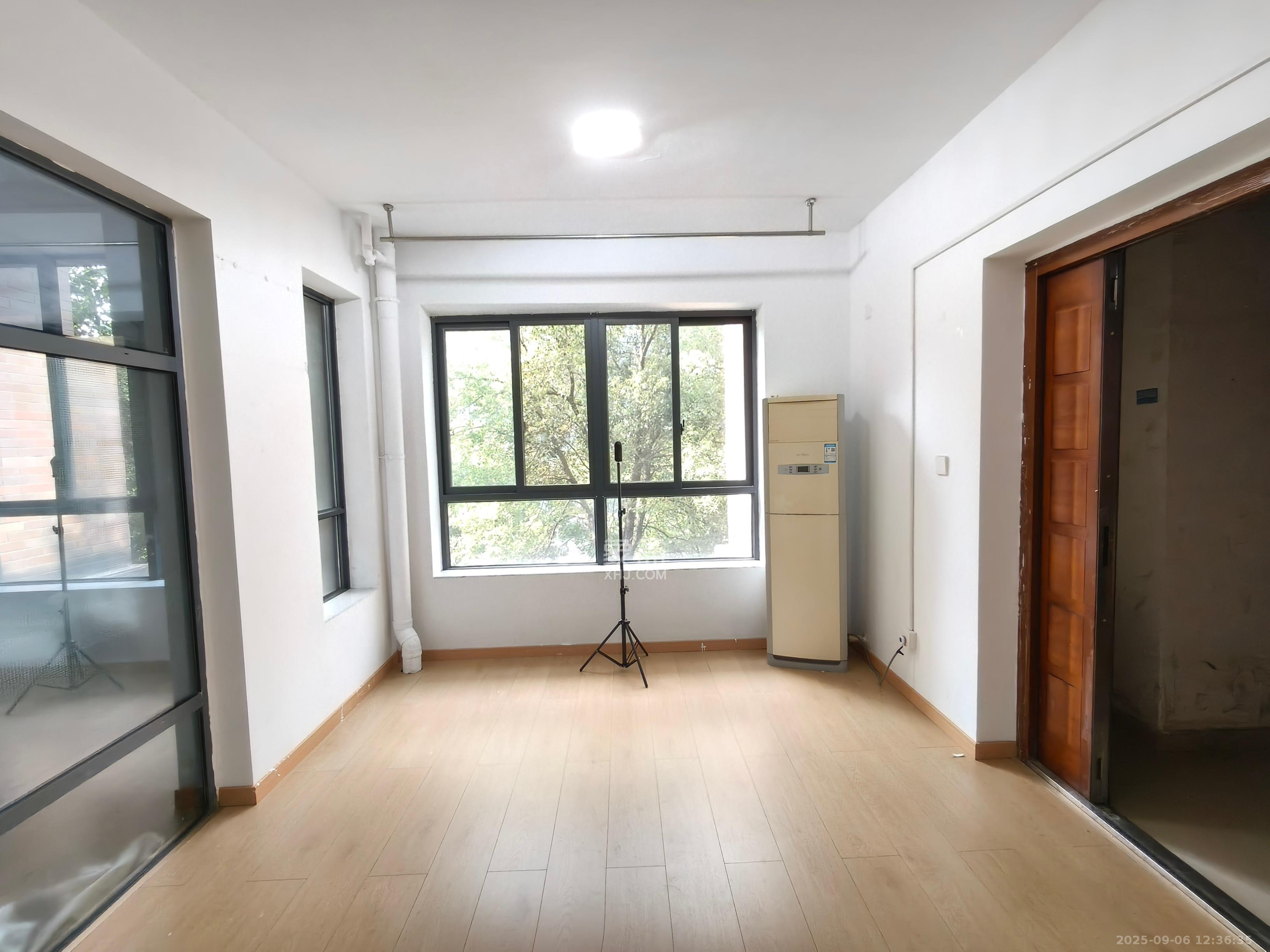 奥林匹克花园 3室2厅1卫 2800.0元/月 奥林匹克花园 3室2厅1卫 2800.0元/月室内图