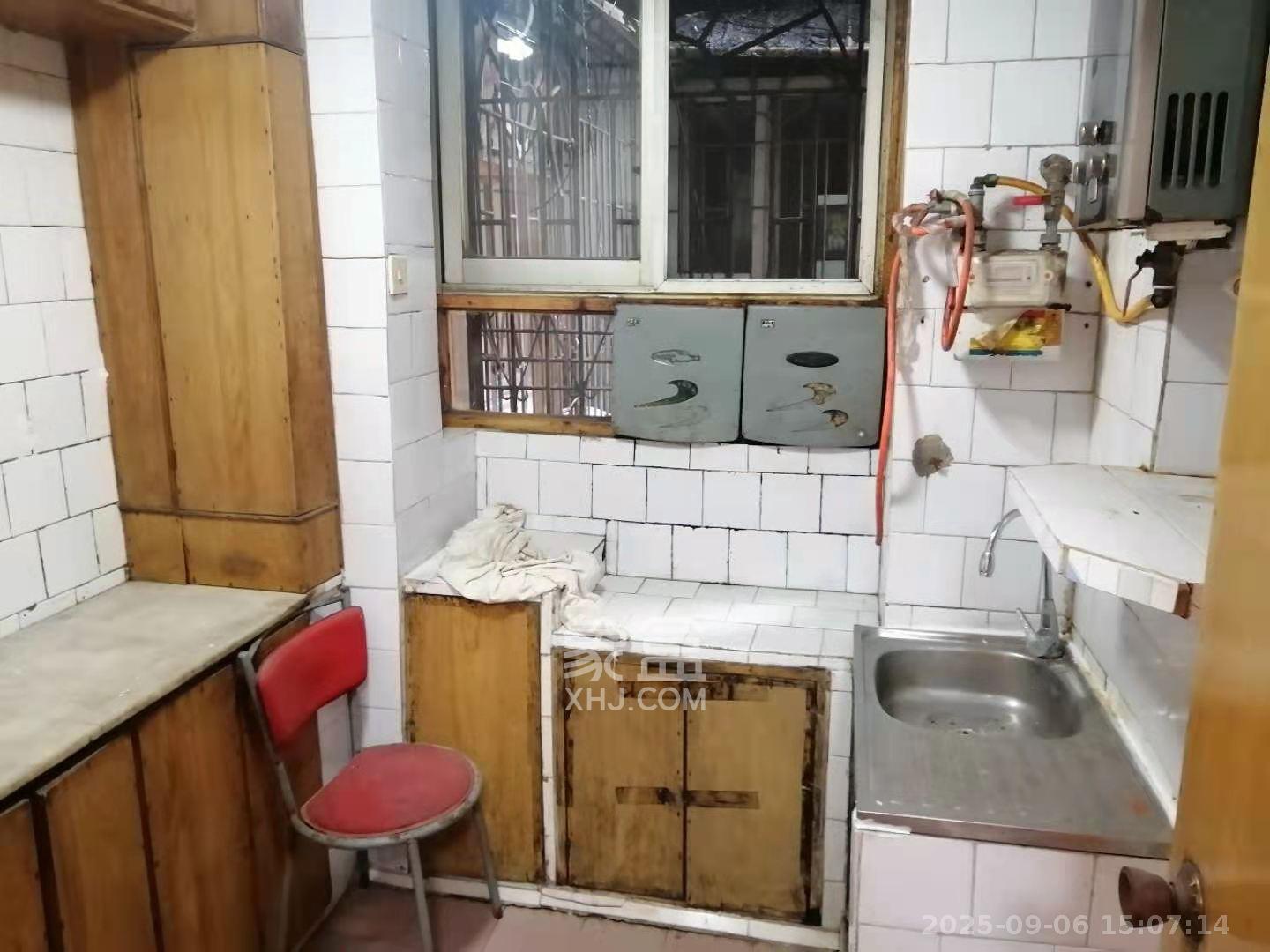 华达家园  3室2厅1卫    1500.0元/月室内图