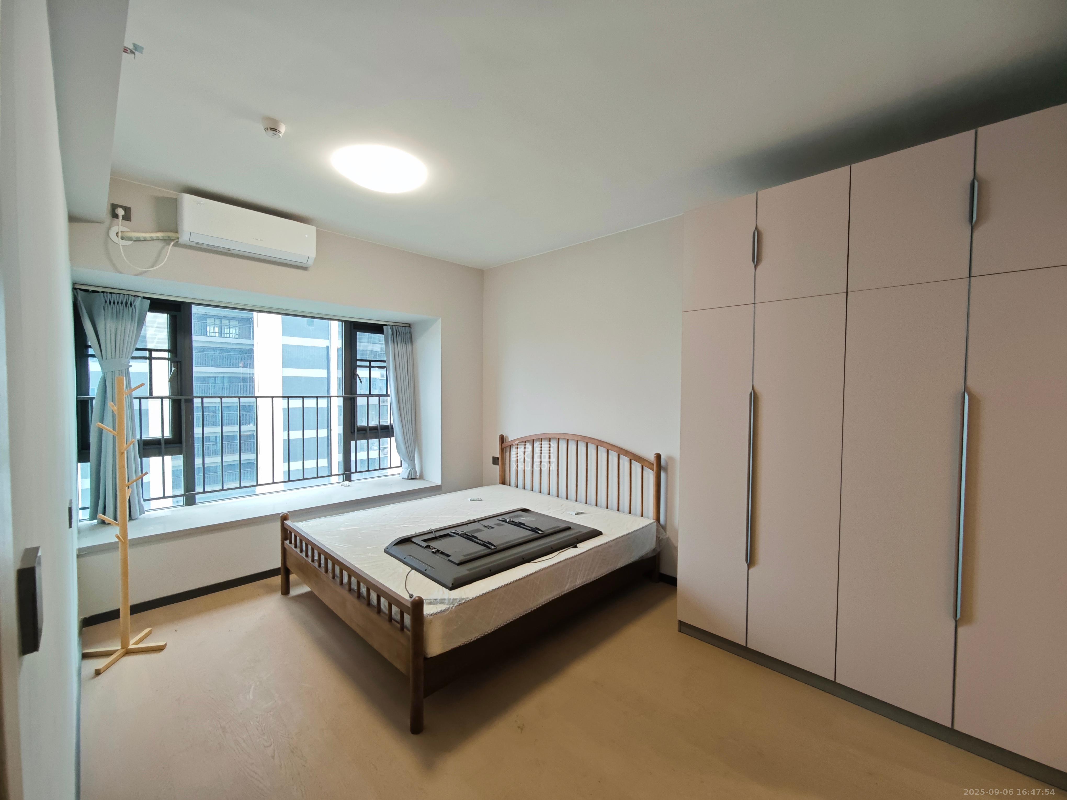 时代梅溪领峰  3室2厅2卫    3400.0元/月室内图