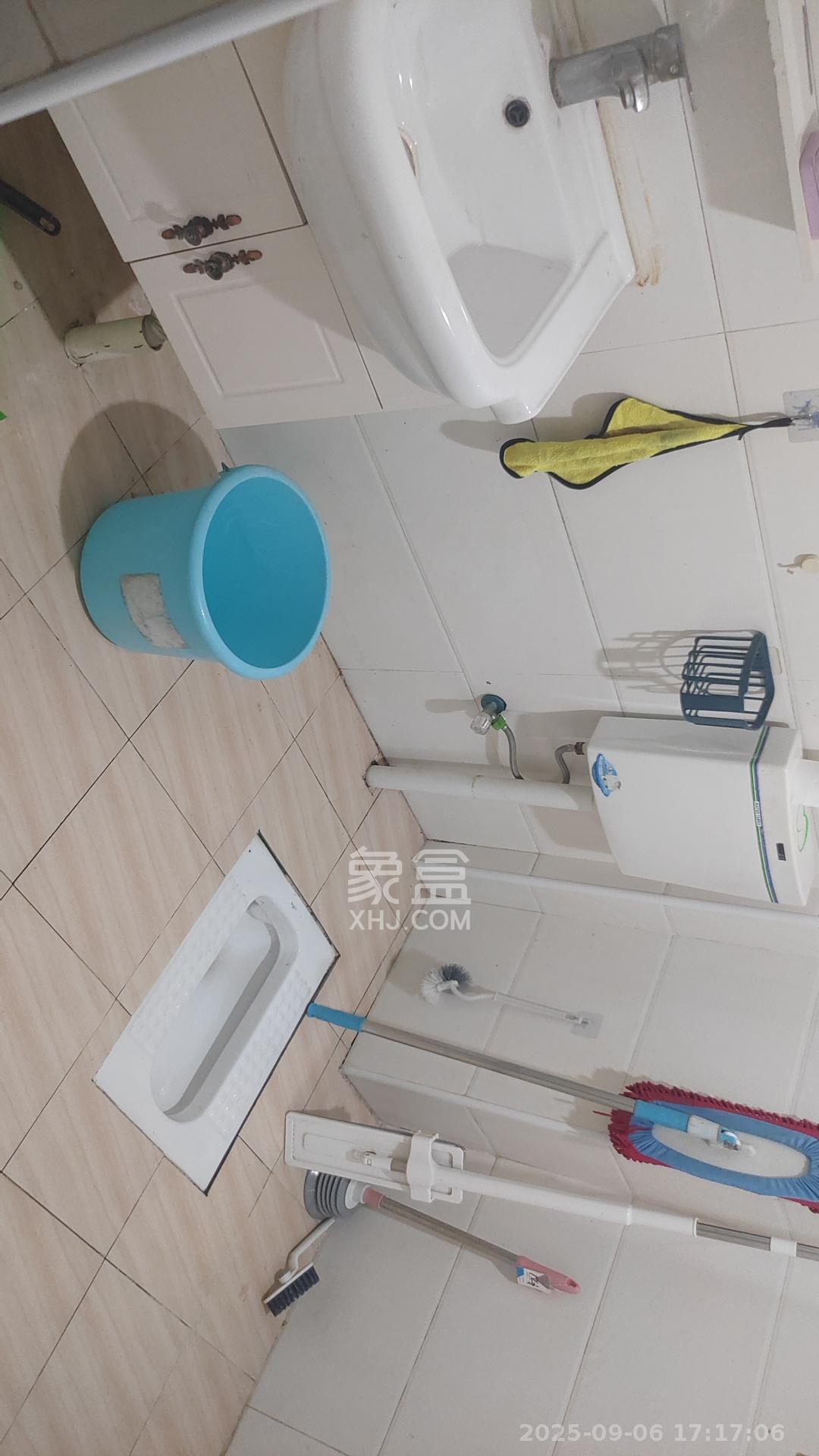 和润园一、二期  2室1厅1卫    1700.0元/月 和润园一、二期  2室1厅1卫    1700.0元/月室内图