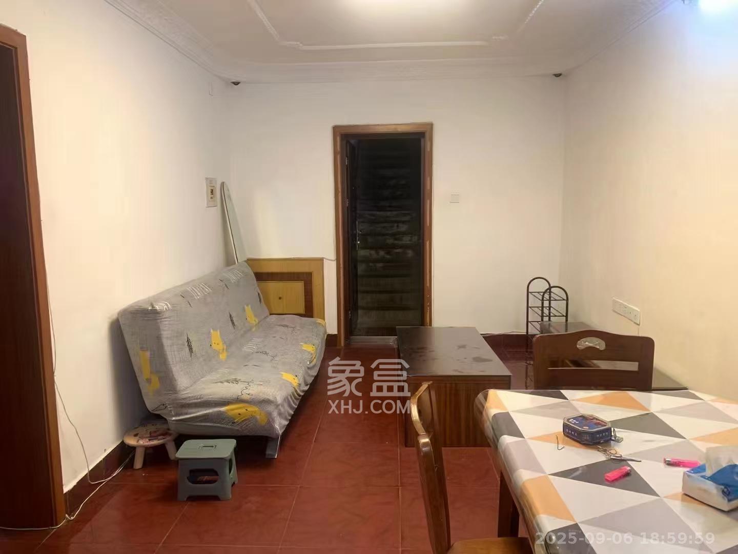 星光大厦  2室1厅1卫    2000.0元/月 星光大厦  2室1厅1卫    2000.0元/月室内图