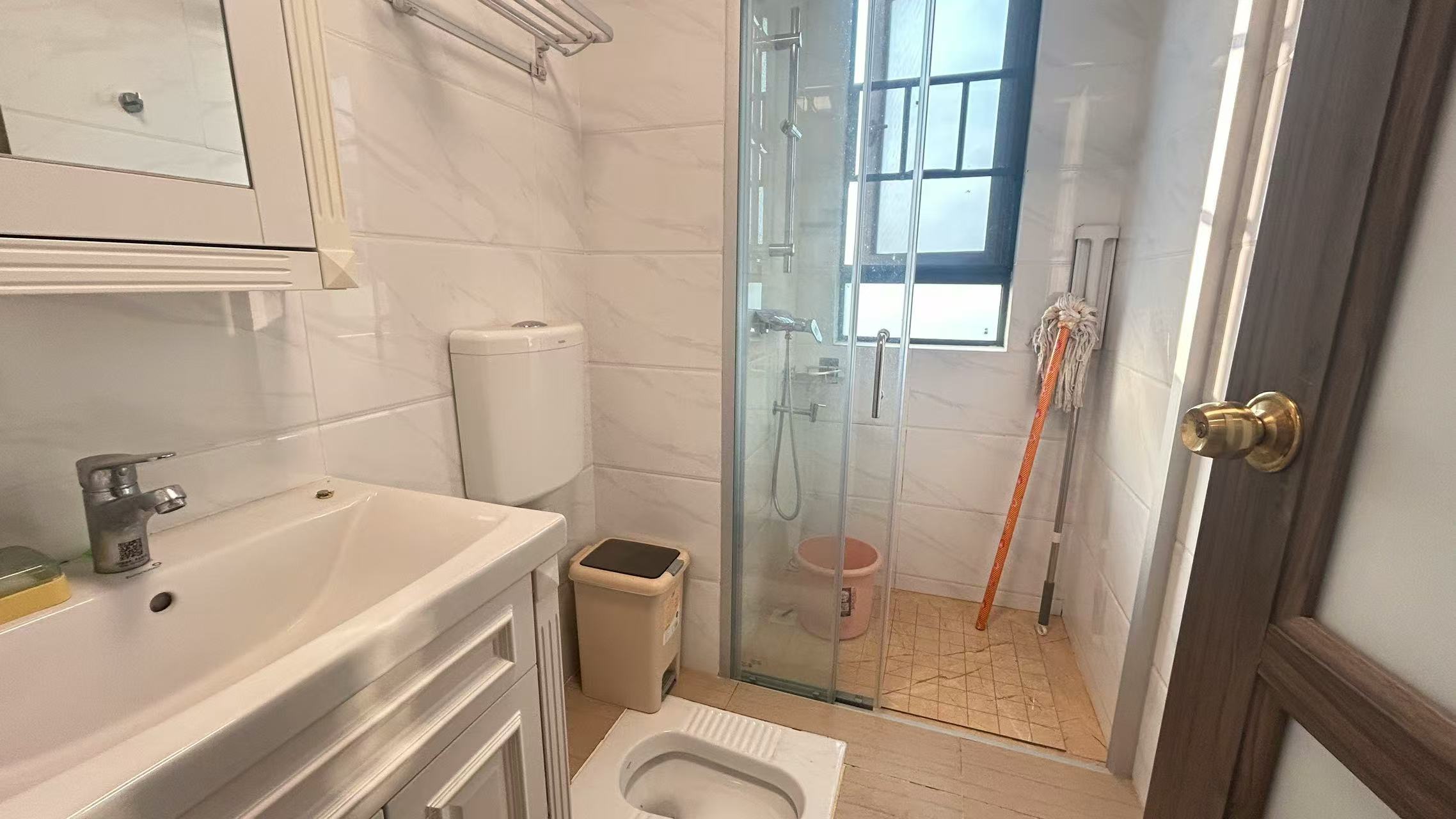 碧桂园梓山府 4室2厅2卫 2200.0元/月 碧桂园梓山府 4室2厅2卫 2200.0元/月室内图