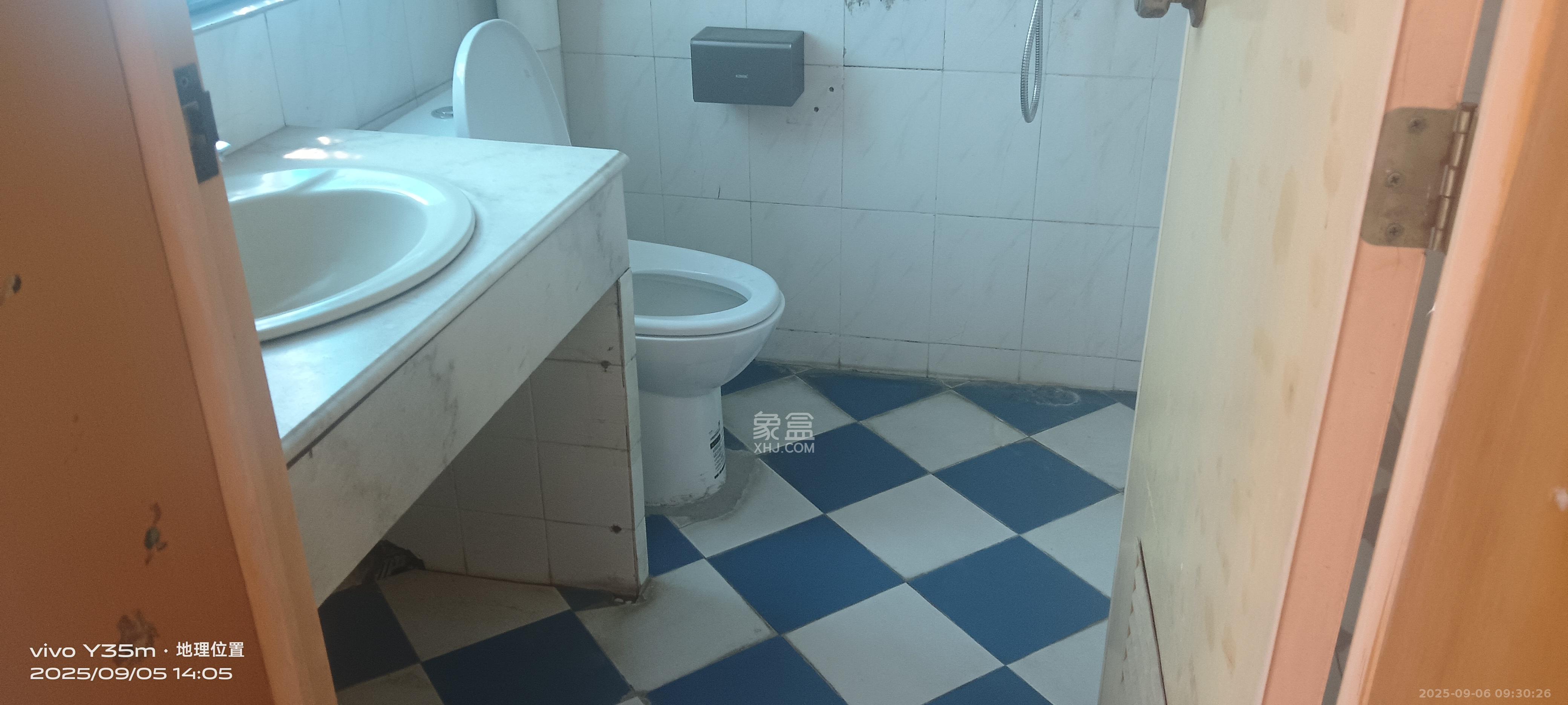 长沙市税务局四分局宿舍  3室2厅1卫    2800.0元/月室内图