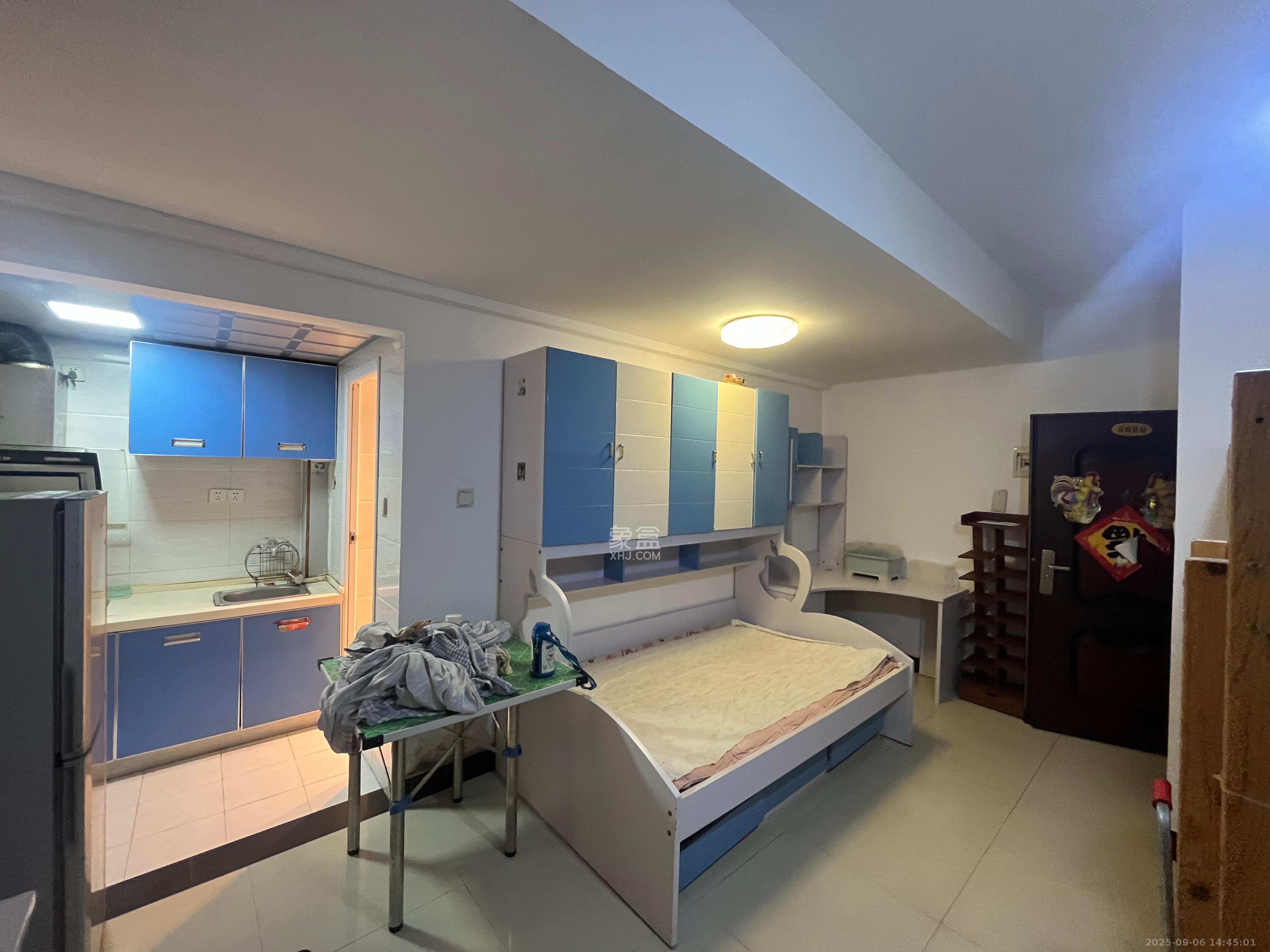 银轩铭誉(四海怡家) 1室1厅1卫 1800.0元/月 银轩铭誉(四海怡家) 1室1厅1卫 1800.0元/月室内图