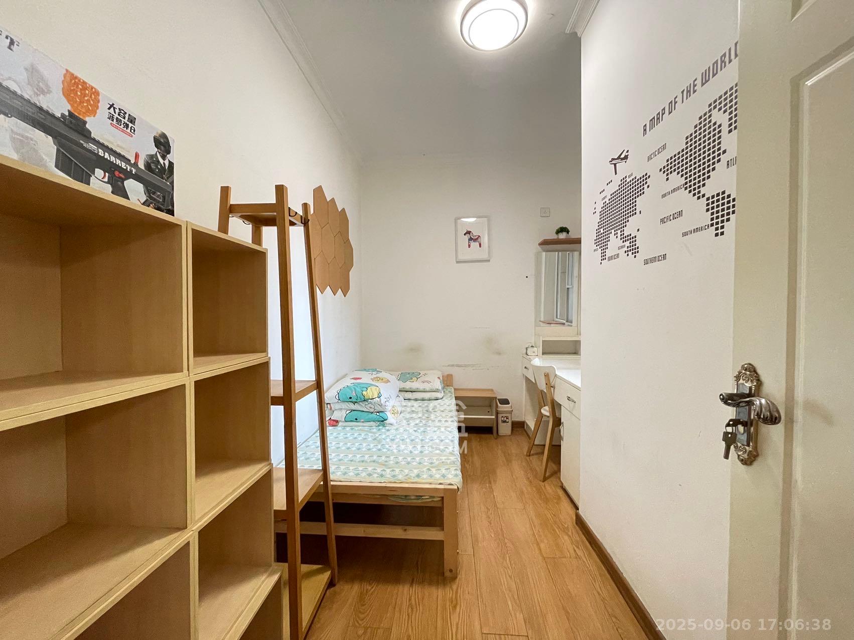 万国城(当代满庭春MOMA)三期  3室2厅1卫    2400.0元/月 万国城(当代满庭春MOMA)三期  3室2厅1卫    2400.0元/月室内图