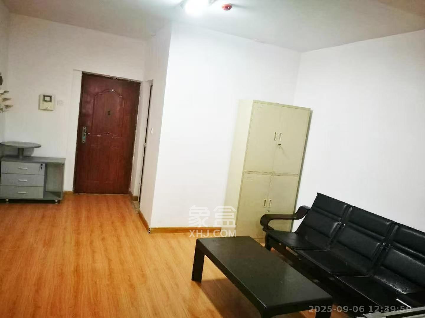 兰卡威国际  1室1厅1卫    1700.0元/月室内图