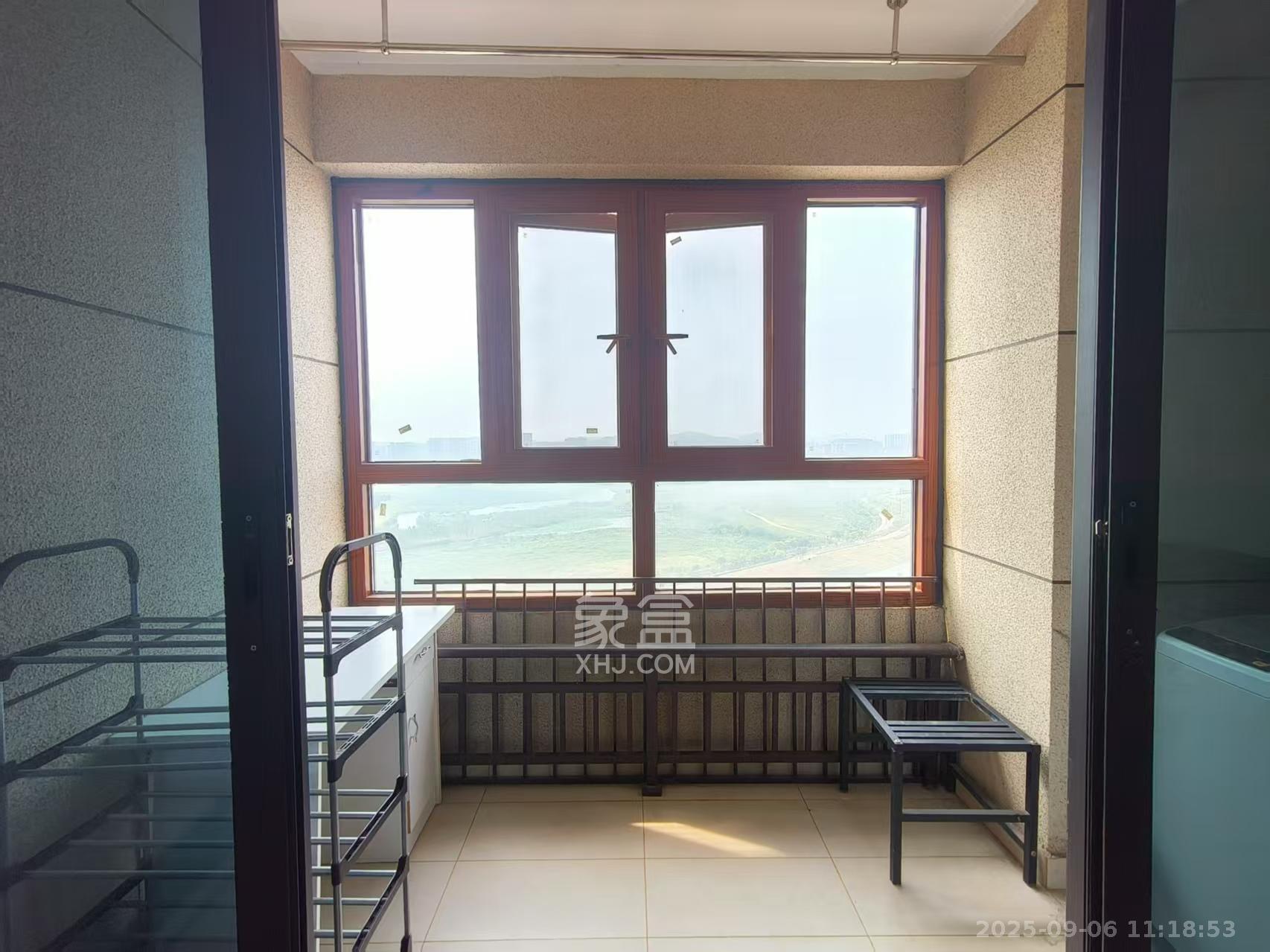 中海国际五期  3室2厅2卫    2300.0元/月 中海国际五期  3室2厅2卫    2300.0元/月室内图