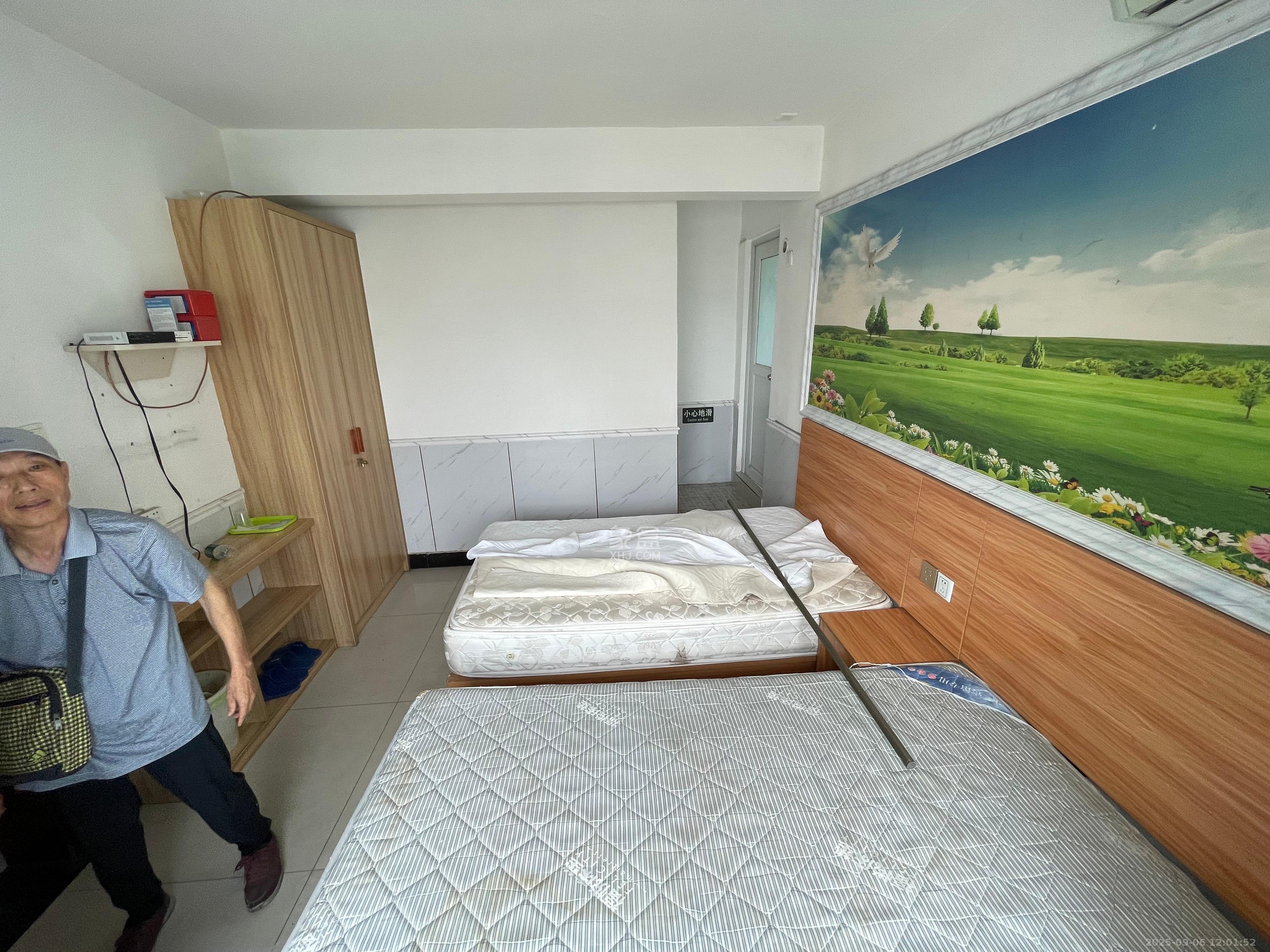 银轩铭誉（四海怡家）  5室1厅1卫    3800.0元/月室内图