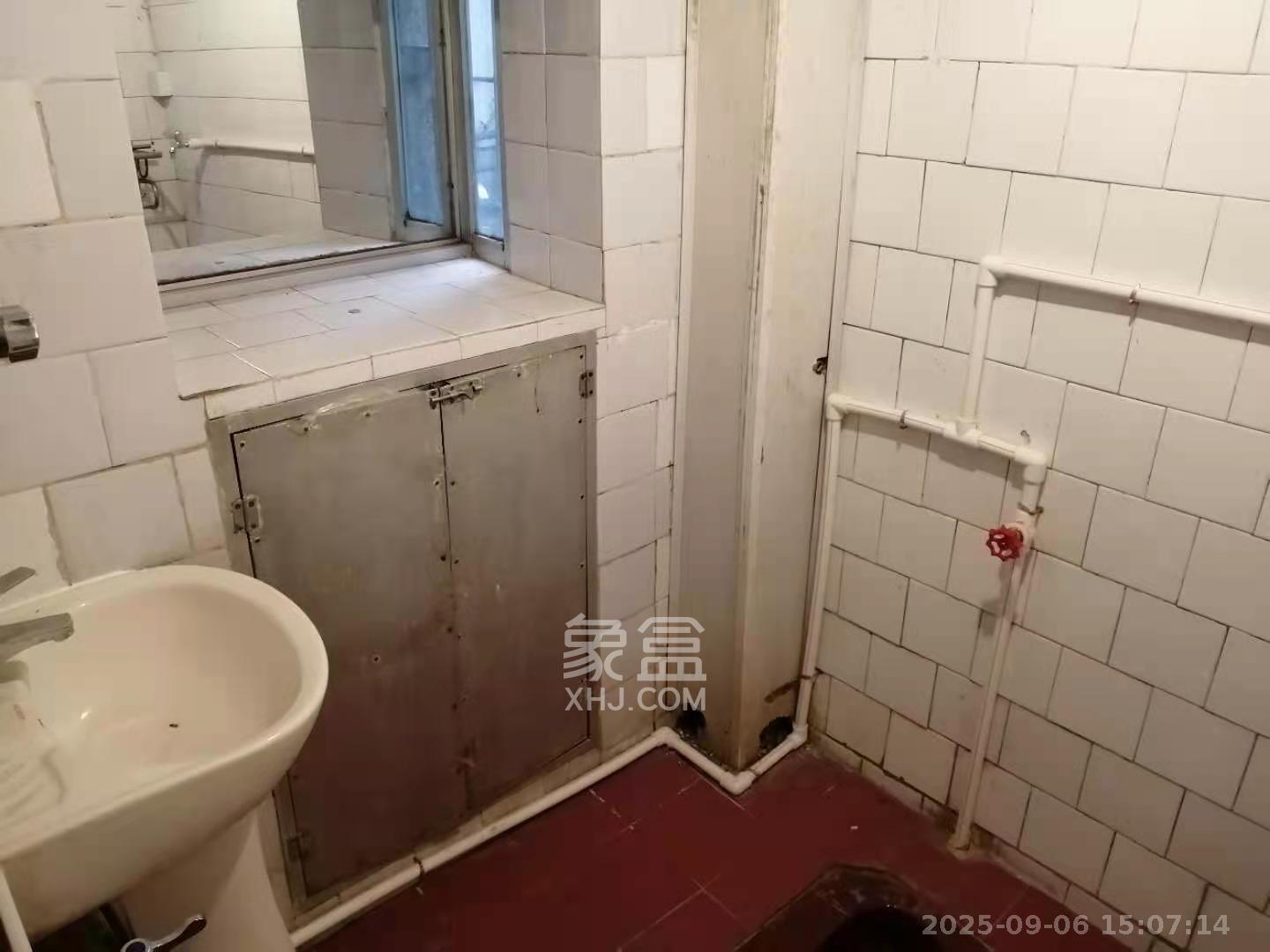 华达家园  3室2厅1卫    1500.0元/月室内图