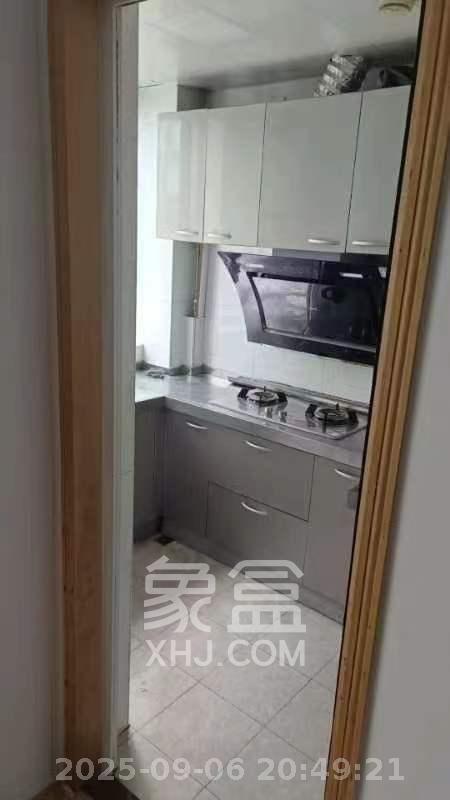 湘域中央 1室1厅1卫 2700.0元/月 湘域中央 1室1厅1卫 2700.0元/月室内图