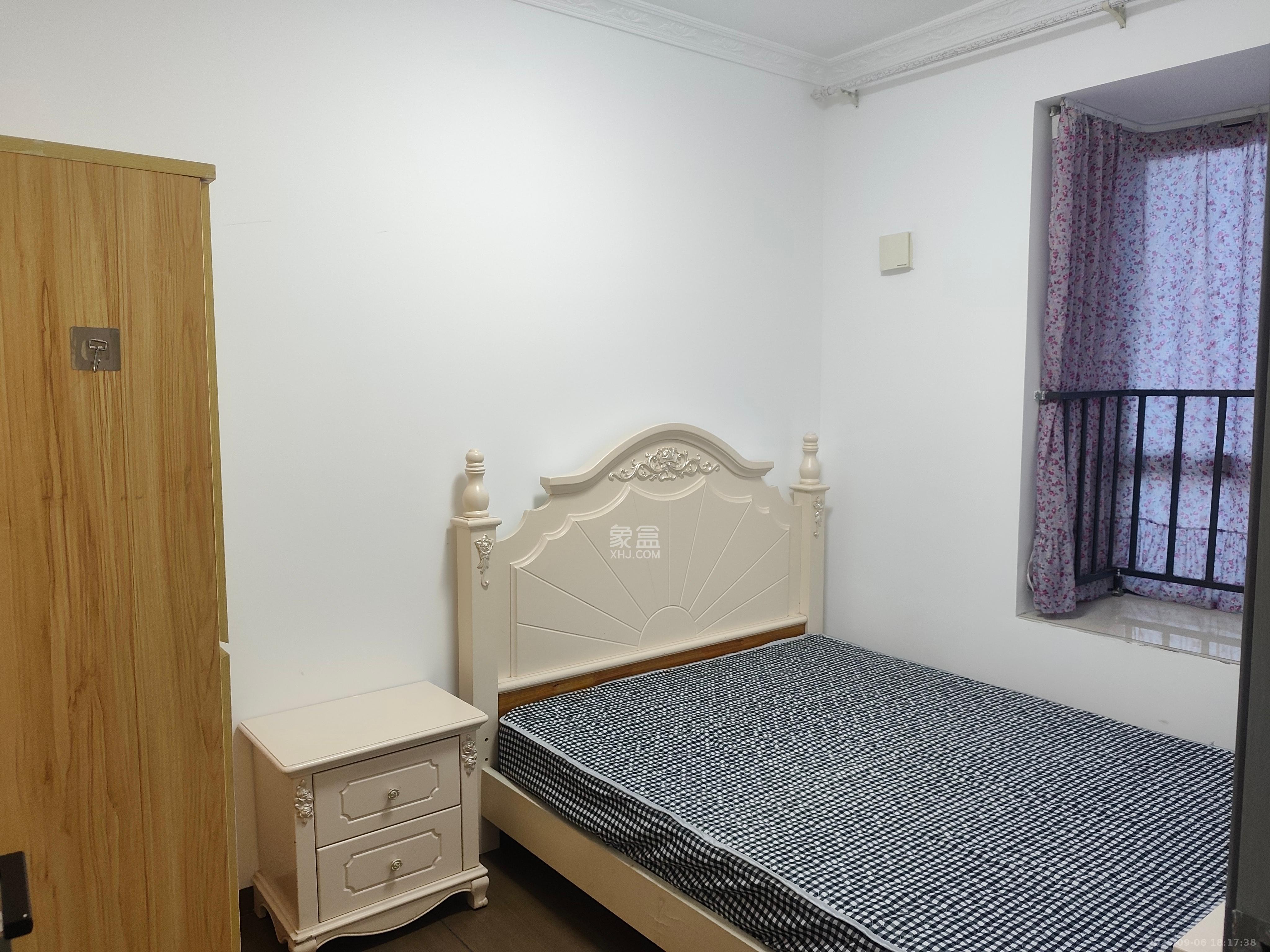 华悦城 2室2厅1卫 2400.0元/月 华悦城 2室2厅1卫 2400.0元/月室内图