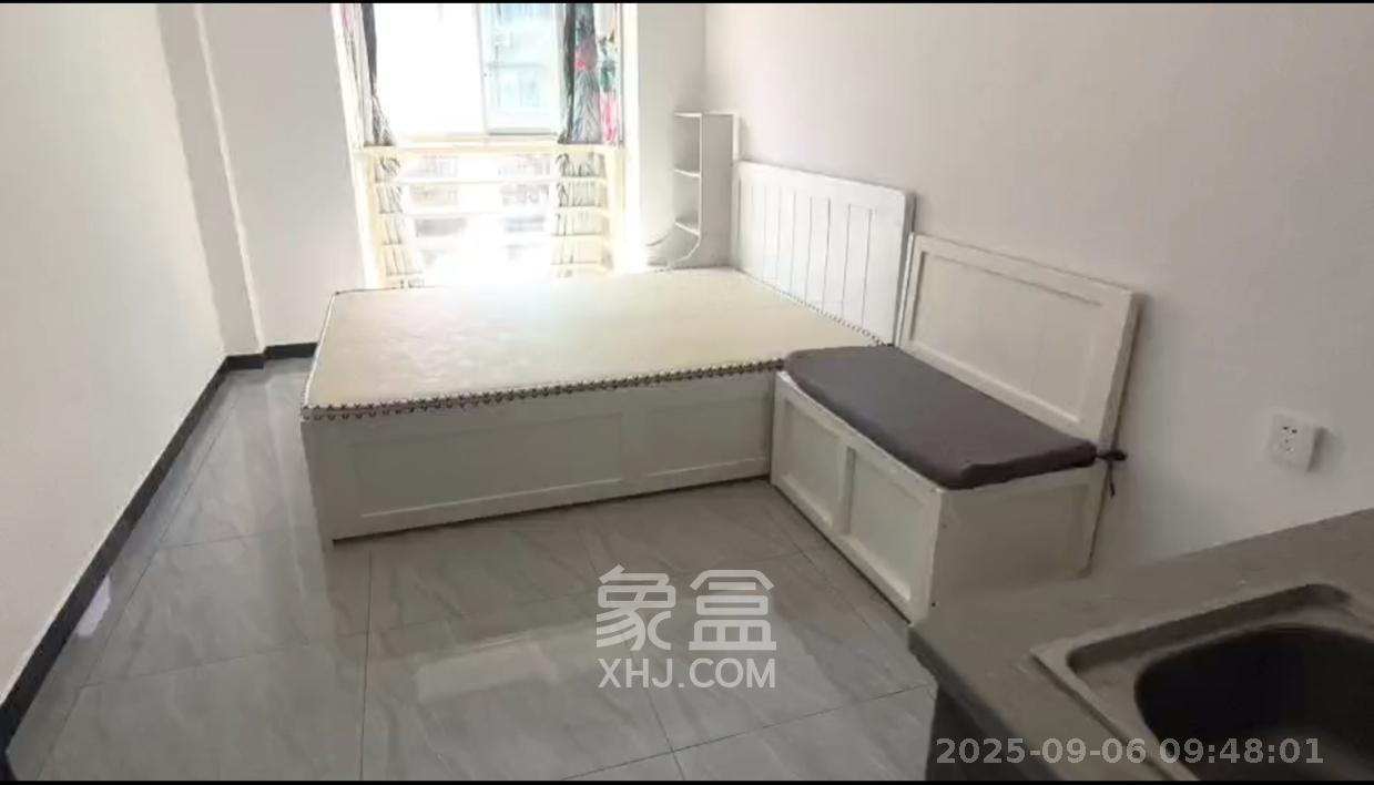 都市先锋  1室0厅1卫    1500.0元/月 都市先锋  1室0厅1卫    1500.0元/月