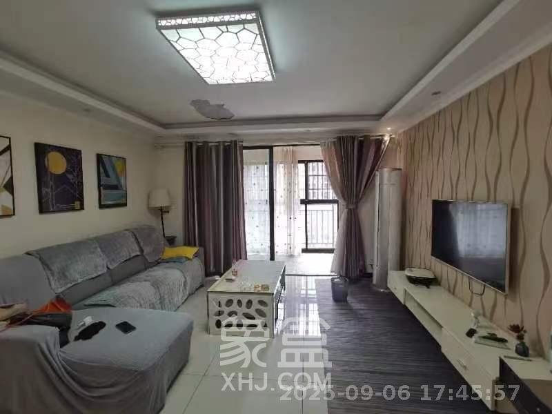 三一街区  2室2厅2卫   1900.00元/月室内图1