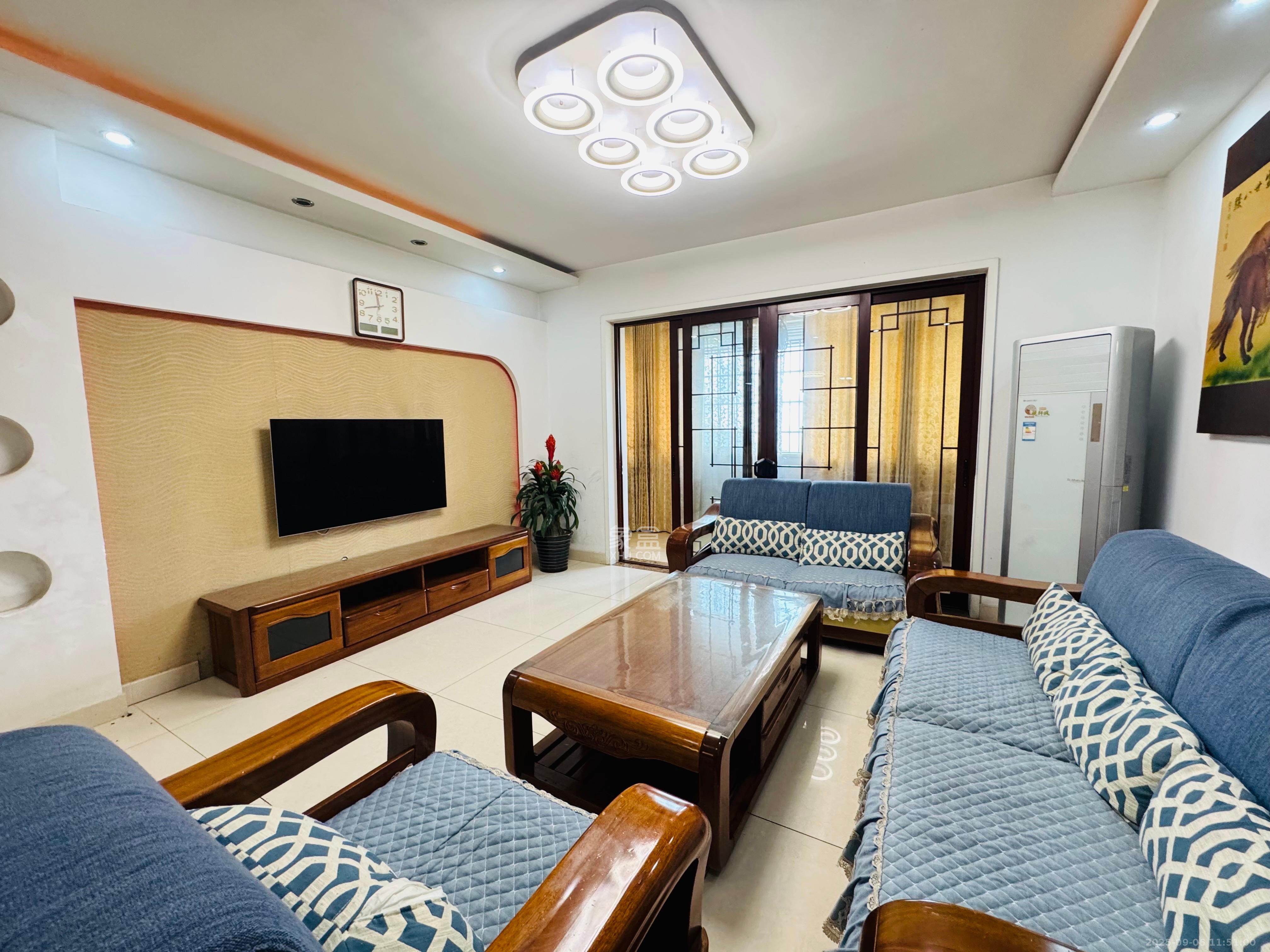 白沙湾嘉园 4室2厅2卫 4200.0元/月 白沙湾嘉园 4室2厅2卫 4200.0元/月室内图