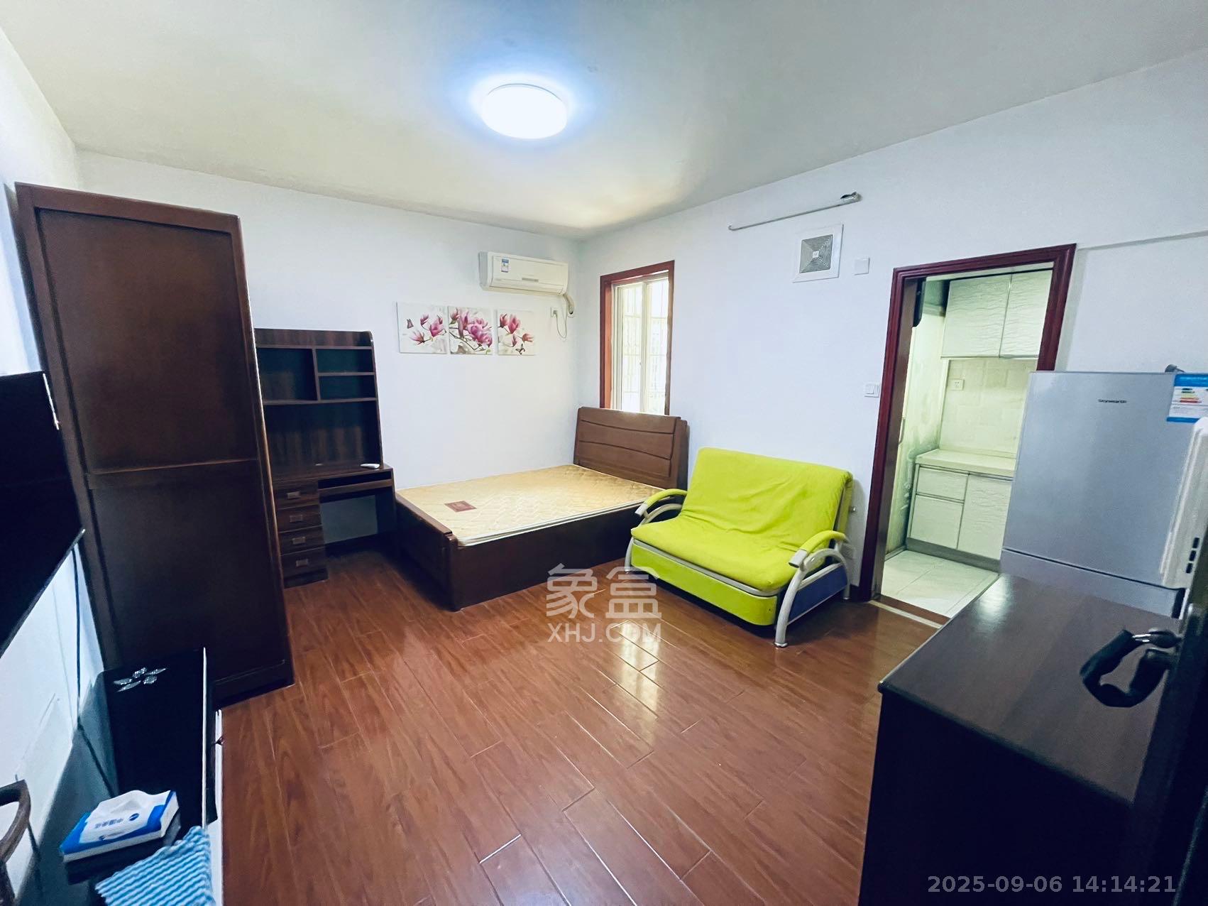 四方小区综合楼(四方嘉丽)  1室0厅0卫    1200.0元/月 四方小区综合楼(四方嘉丽)  1室0厅0卫    1200.0元/月室内图