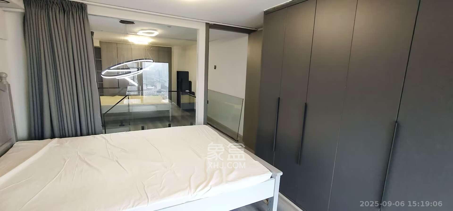 卓越江岸 1室1厅1卫 2500.0元/月 卓越江岸 1室1厅1卫 2500.0元/月室内图