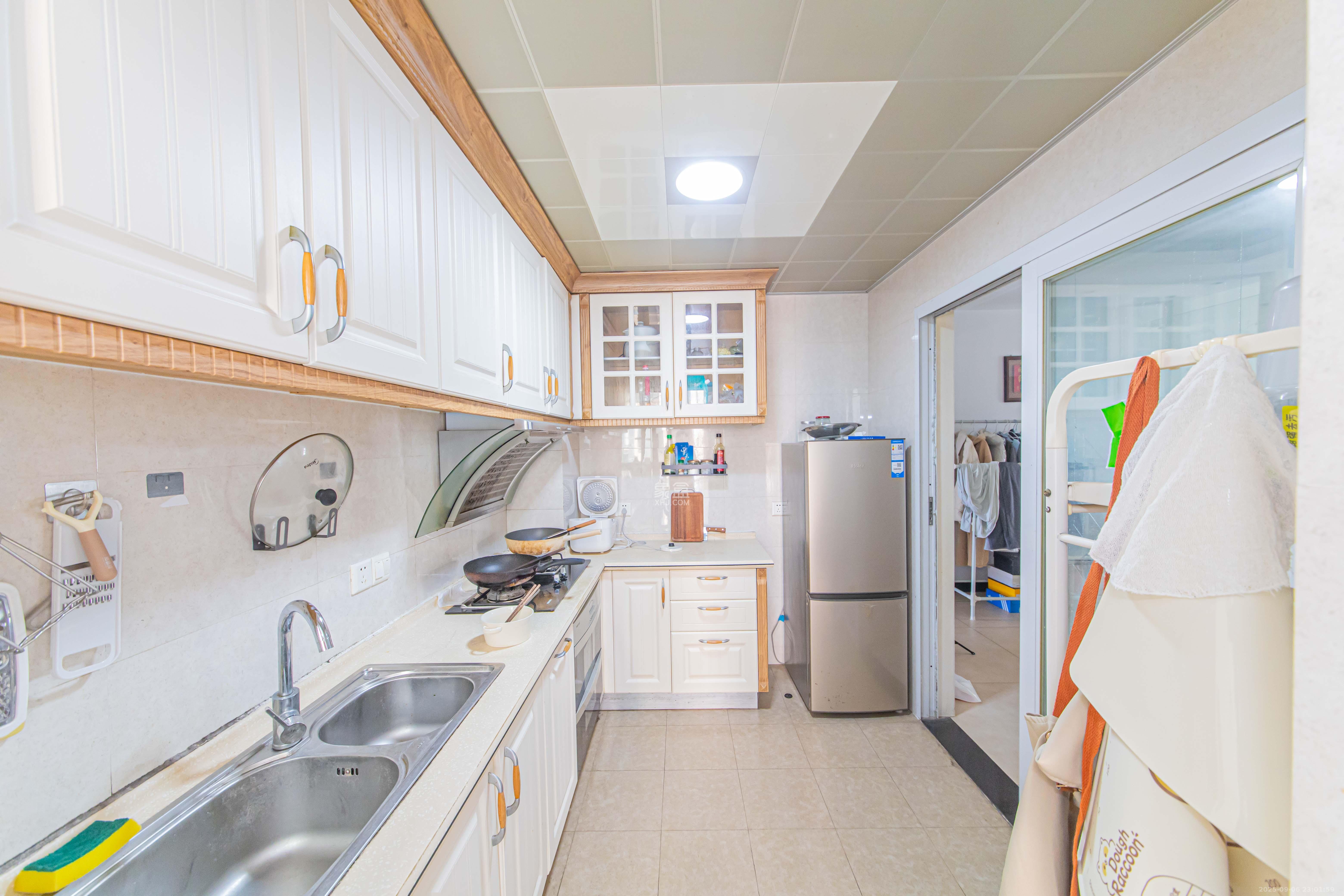 保利花园 2室1厅1卫 68.0万 保利花园 2室1厅1卫 68.0万厨房