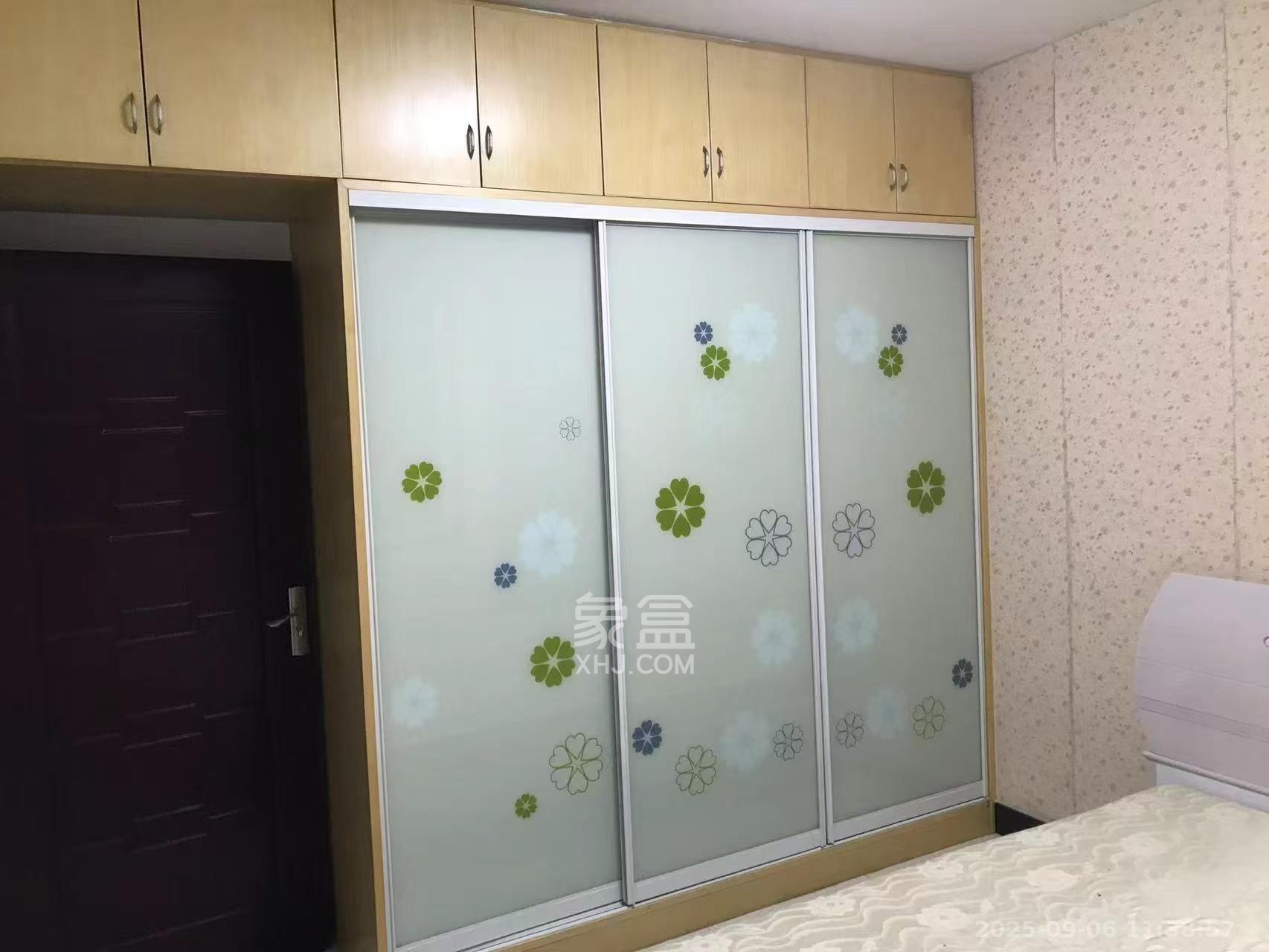 中铁十二局三公司小区 3室1厅1卫 1600.0元/月 中铁十二局三公司小区 3室1厅1卫 1600.0元/月室内图